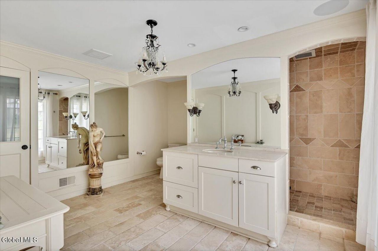 Queensbury, New York, 12804, United States, 4 Bedrooms Bedrooms, ,4 BathroomsBathrooms,Residential,For Sale,2003440