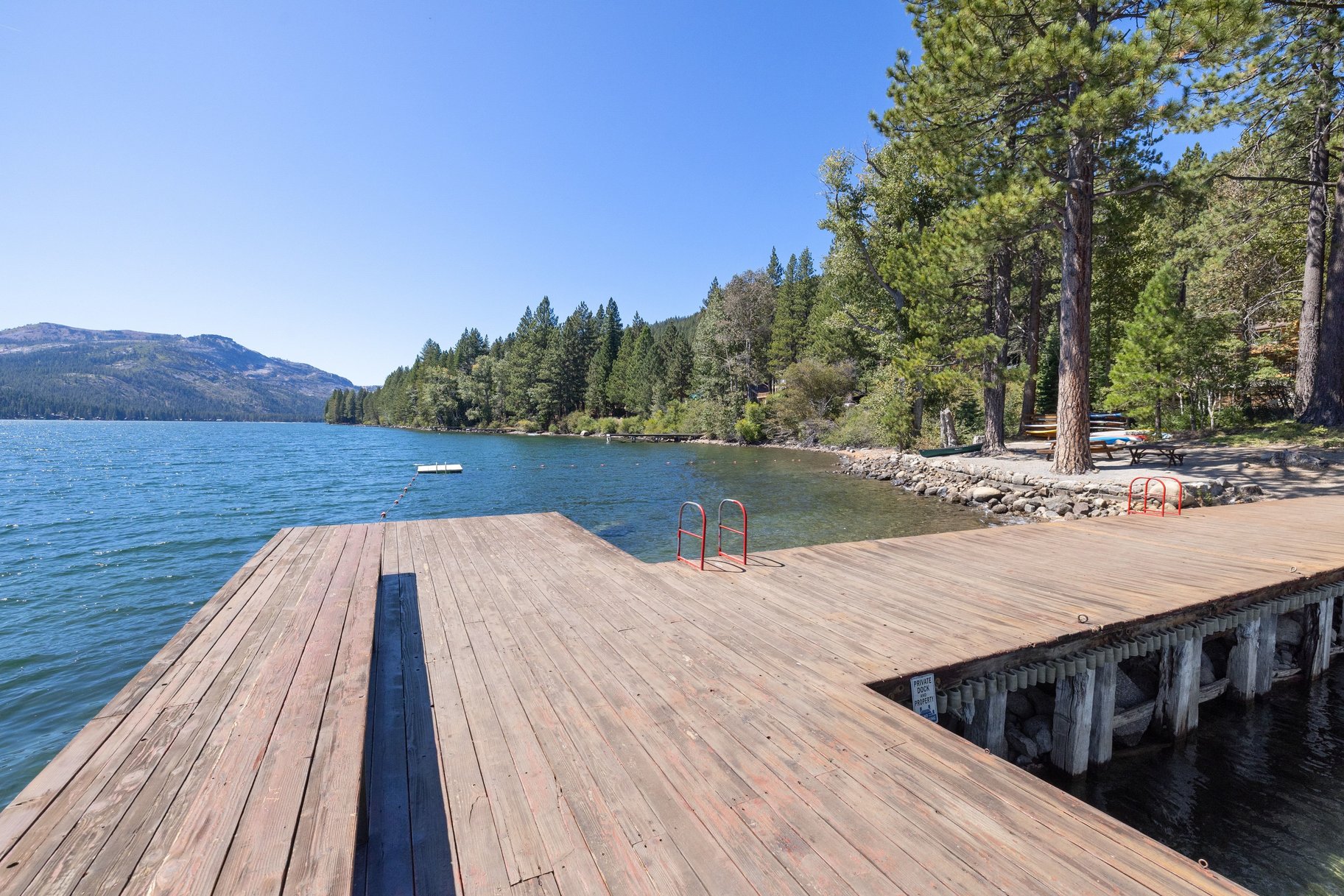  Rare Donner Tract home with private beach and pier access. - 物件實景