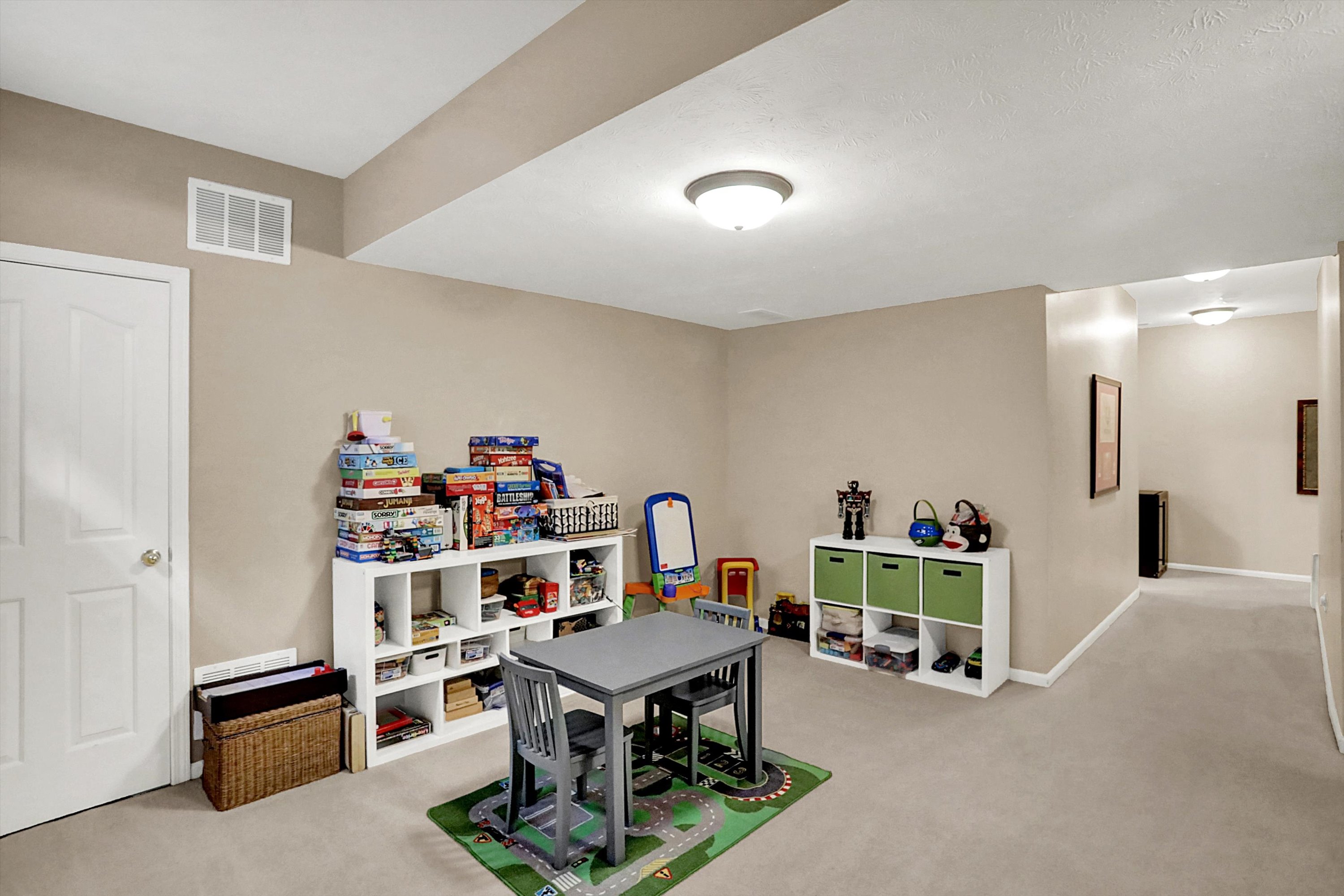 Carmel, Indiana, 46074, United States, 5 Bedrooms Bedrooms, ,4 BathroomsBathrooms,Residential,For Sale,1965164