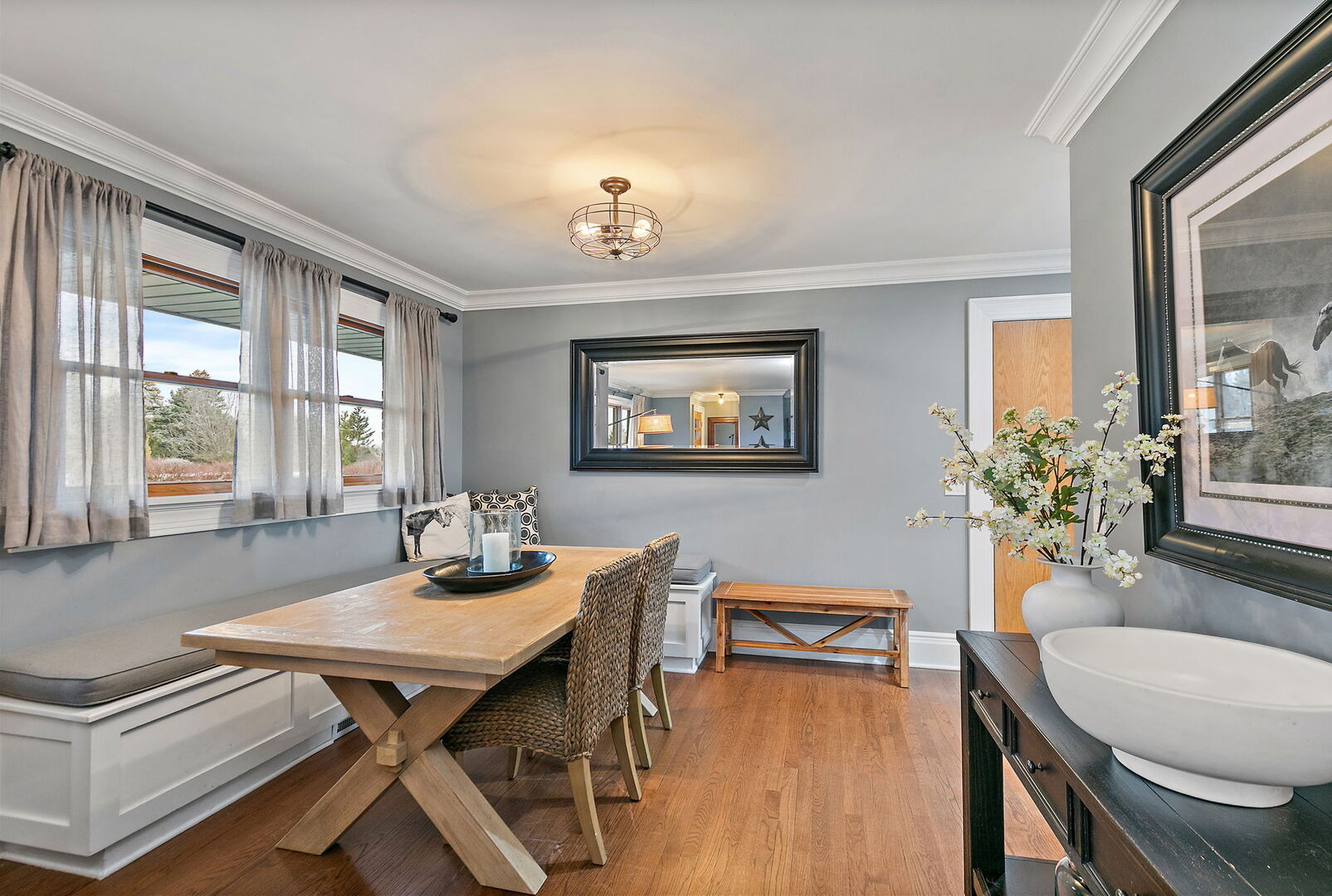 Mundelein, Illinois, 60060, United States, 2 Bedrooms Bedrooms, ,3 BathroomsBathrooms,Residential,For Sale,2010290