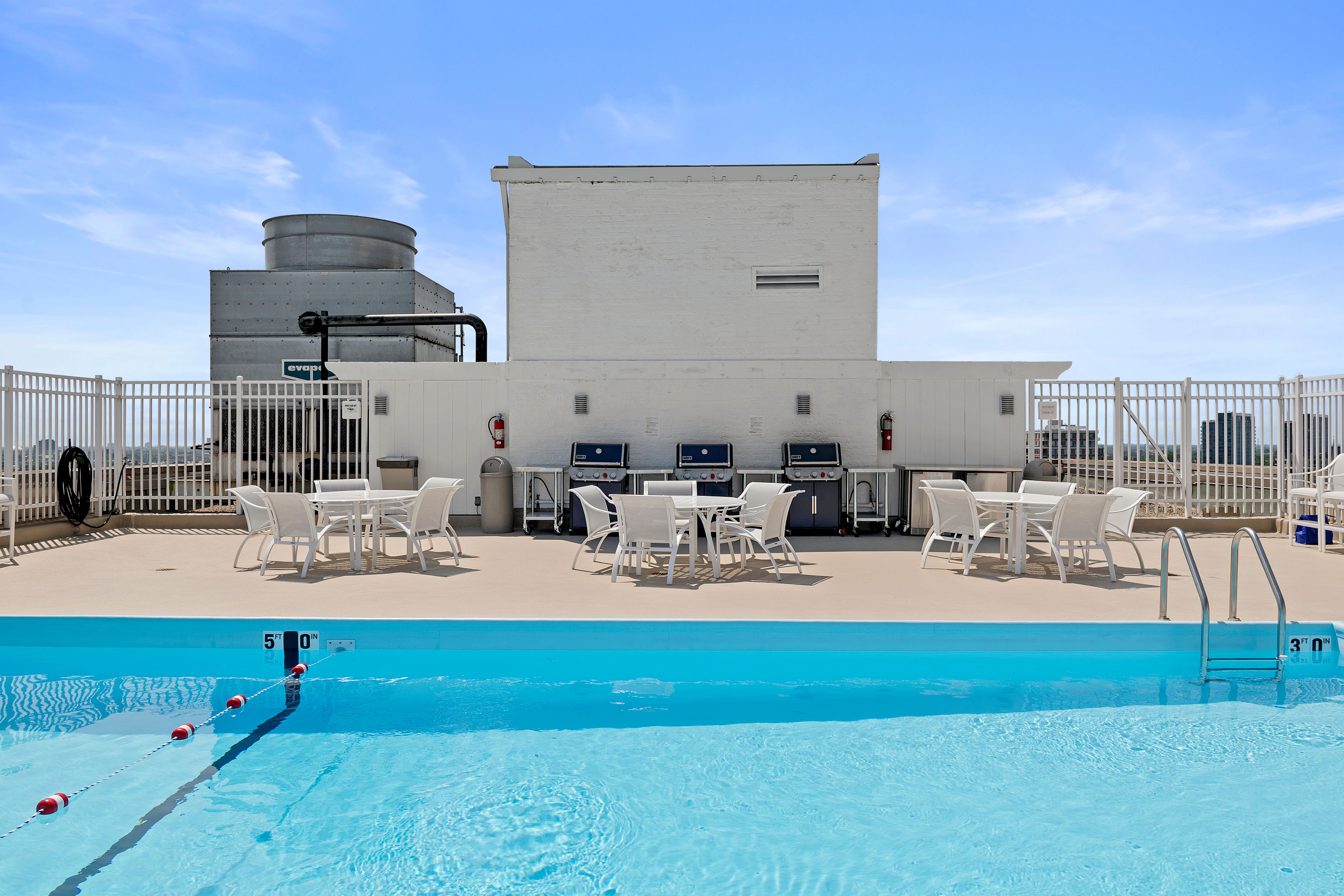  Experience Luxury Living in the Iconic Pierre - 物件實景