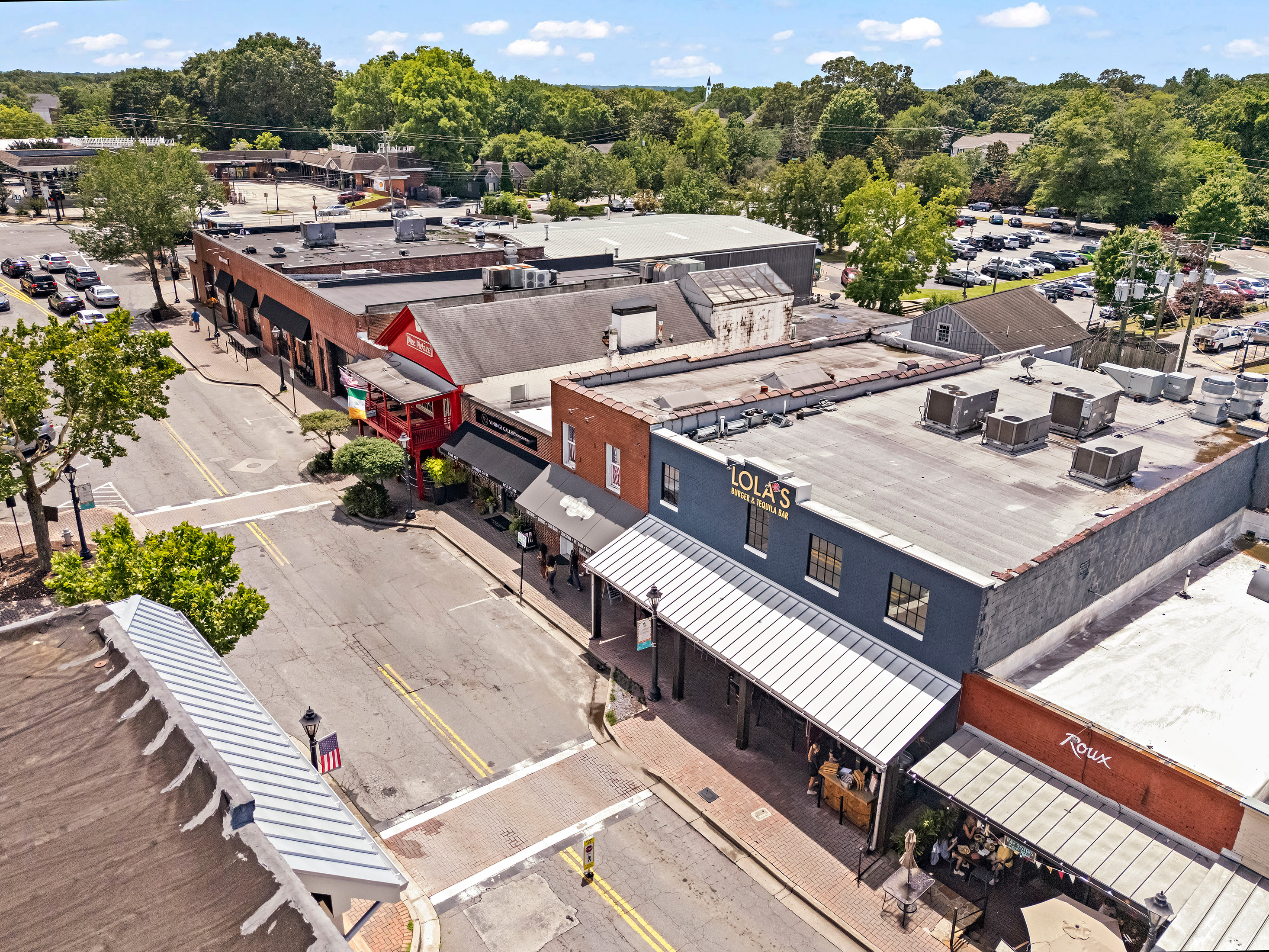  Timeless Elegance in Roswell