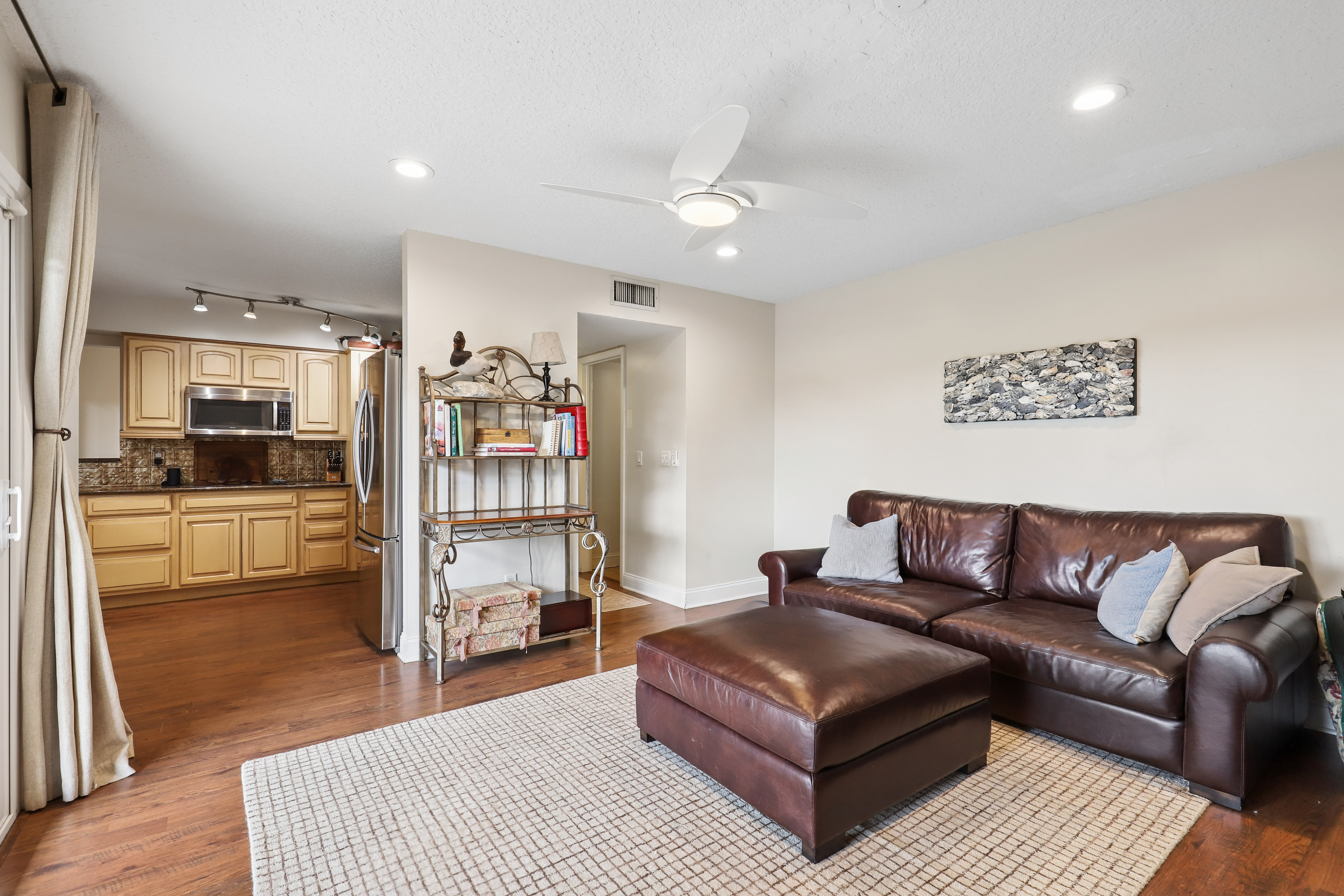  3831 Luth Drive E, Jacksonville, FL, 32250 - 物件實景