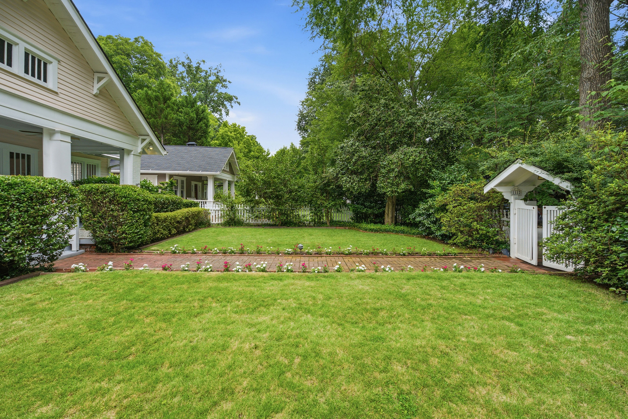  Enchanting 1920s Craftsman in an Ideal Virginia Highlands Location - 物件實景