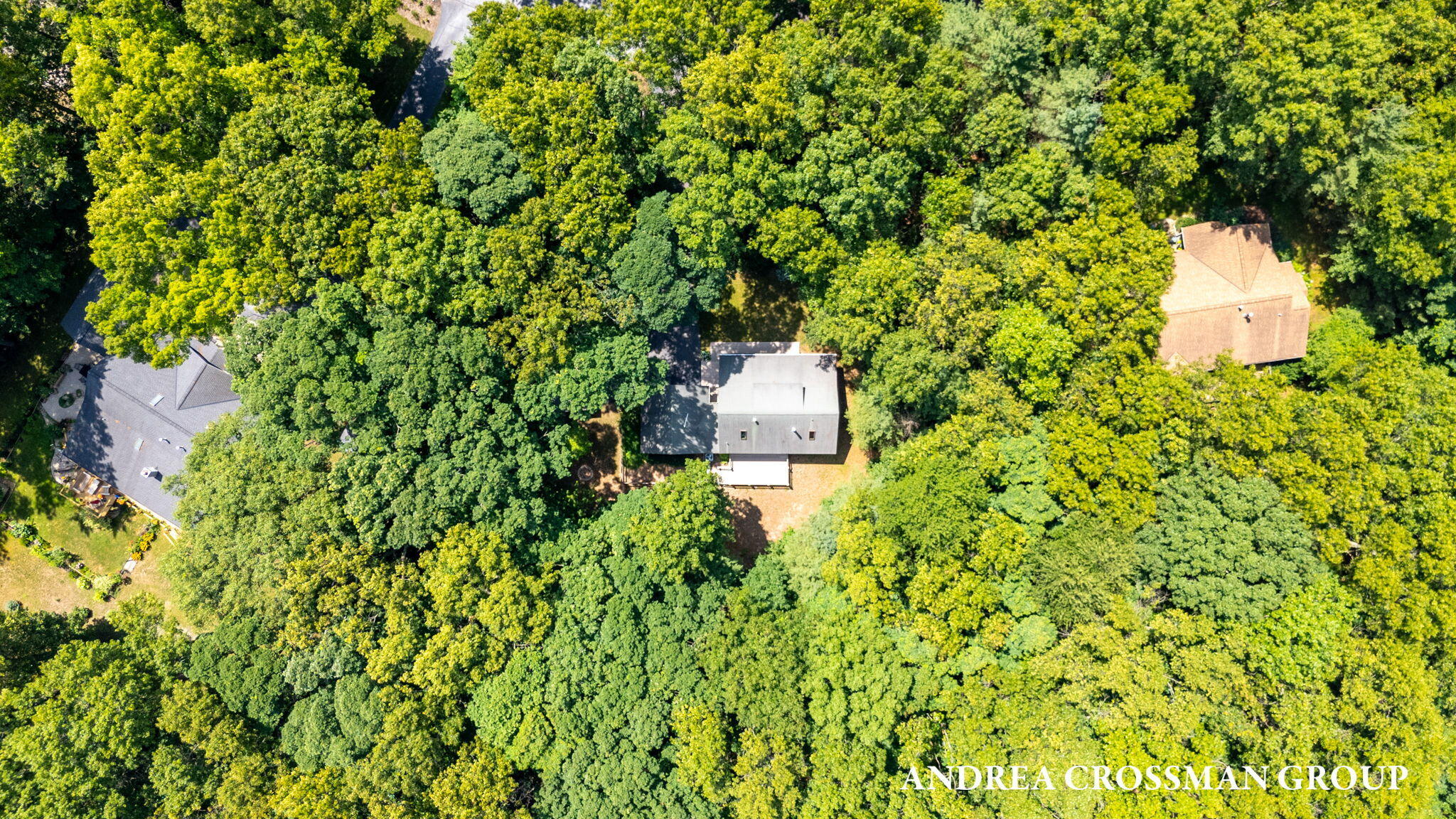 Saugatuck, Michigan, 49453, United States, 2 Bedrooms Bedrooms, ,2 BathroomsBathrooms,Residential,For Sale,1890040