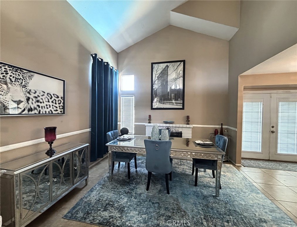 Corona, California, 92883, United States, 3 Bedrooms Bedrooms, ,2 BathroomsBathrooms,Residential,For Sale,1944812