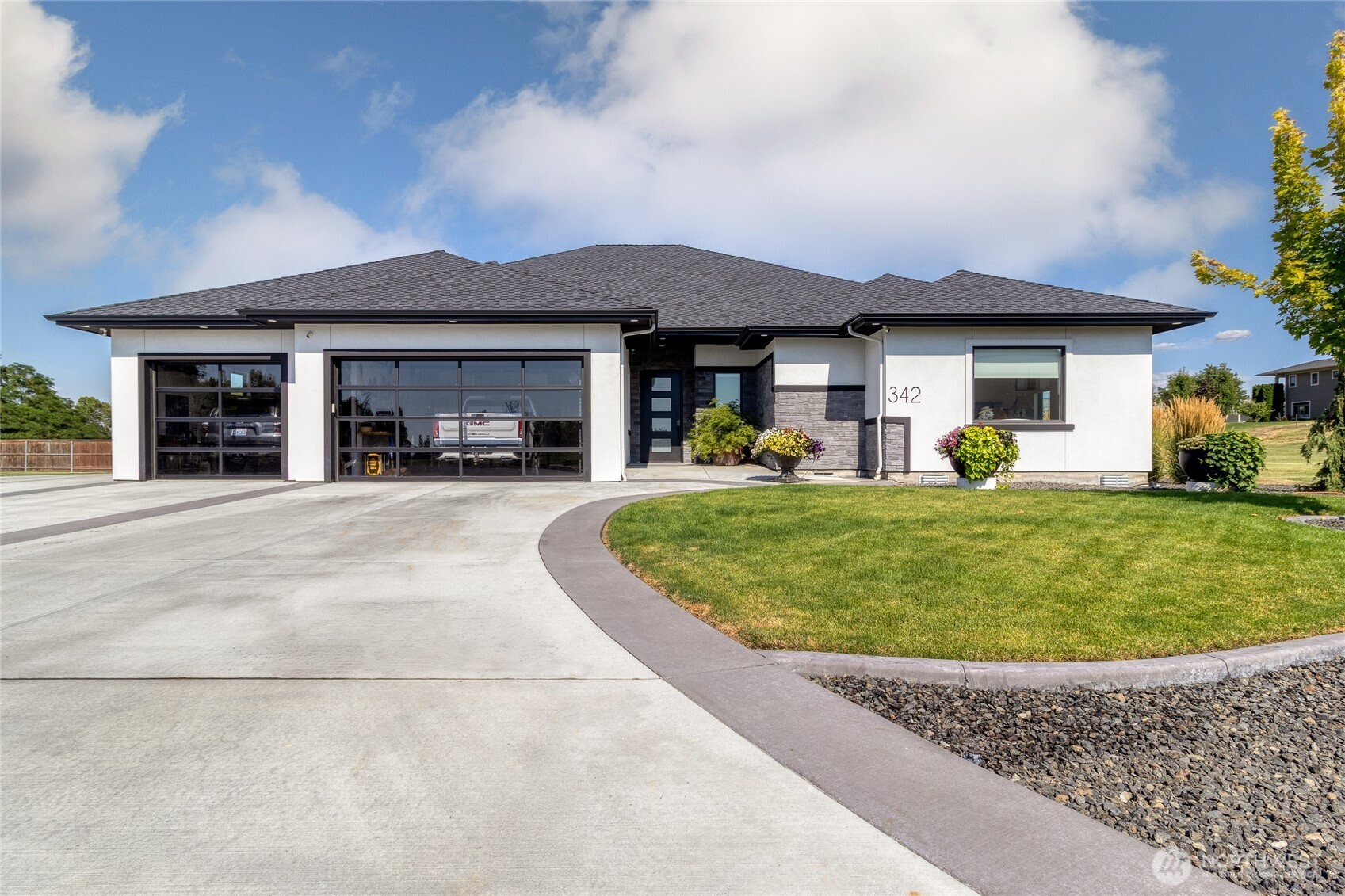 Walla Walla, Washington, 99362, United States, 4 Bedrooms Bedrooms, ,3 BathroomsBathrooms,Residential,For Sale,1905959