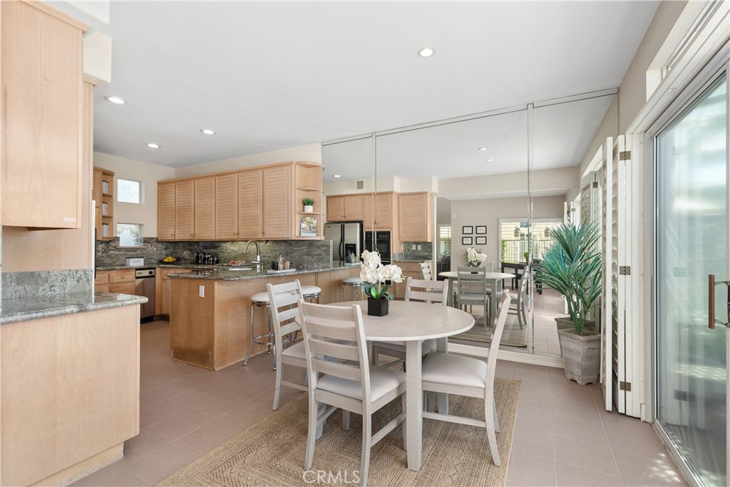 Long Beach, California, 90803, United States, 3 Bedrooms Bedrooms, ,3 BathroomsBathrooms,Residential,For Sale,1989113