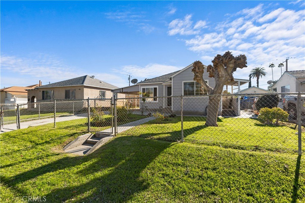 San Bernardino, California, 92410, United States, 3 Bedrooms Bedrooms, ,1 BathroomBathrooms,Residential,For Sale,2009258