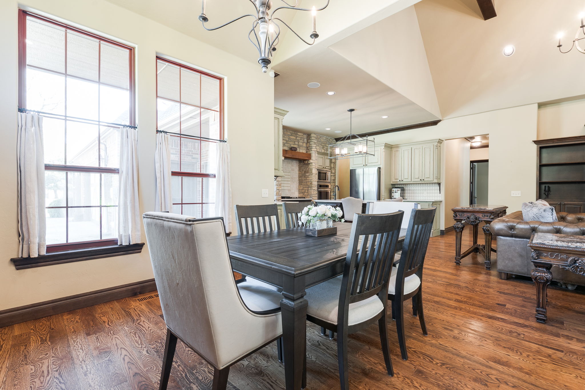  2688 La Belle Rue, Edmond, OK 73034 - 物件實景