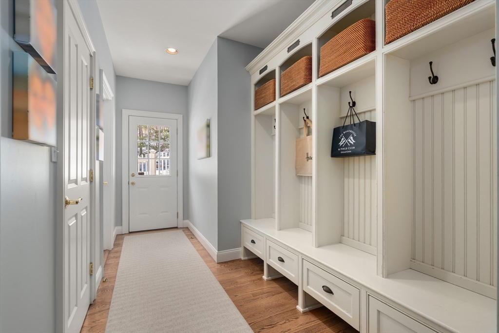 Sudbury, Massachusetts, 01776, United States, 5 Bedrooms Bedrooms, ,7 BathroomsBathrooms,Residential,For Sale,1827168