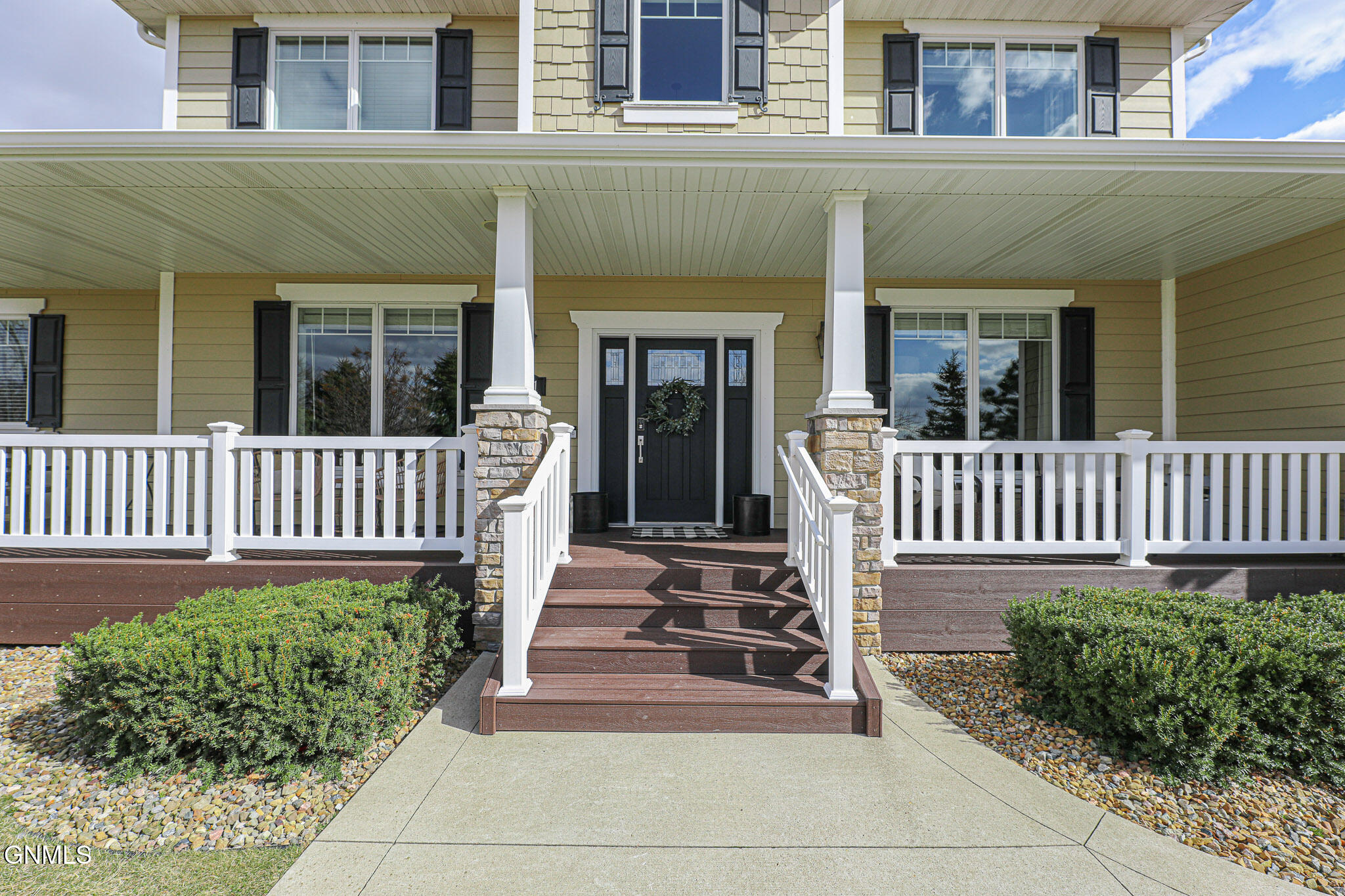 Bismarck, North Dakota, 58503, United States, 6 Bedrooms Bedrooms, ,5 BathroomsBathrooms,Residential,For Sale,1810584