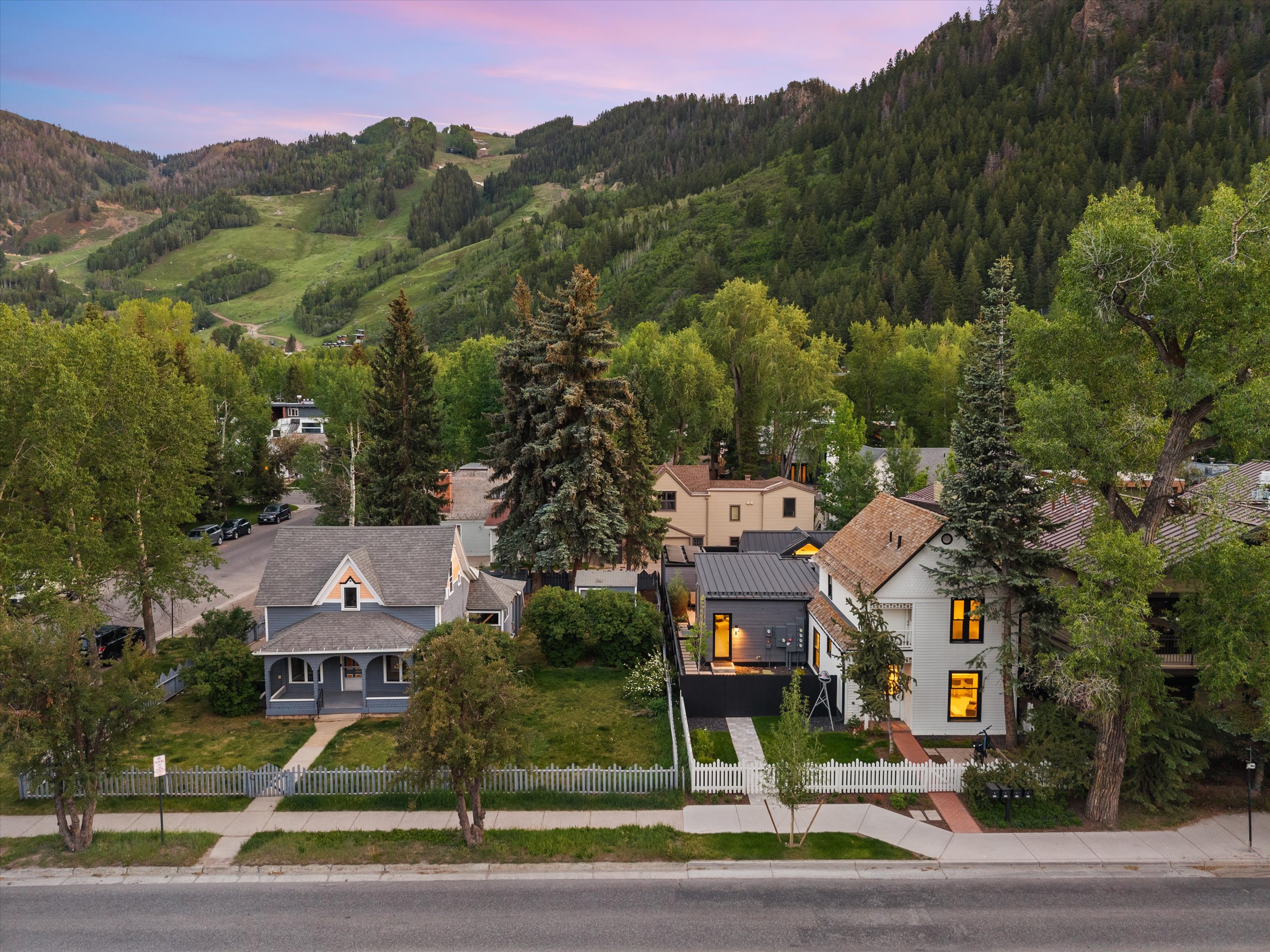  The Jewel of Aspen; an Elegant 4-Unit Lady Victorian - 物件實景