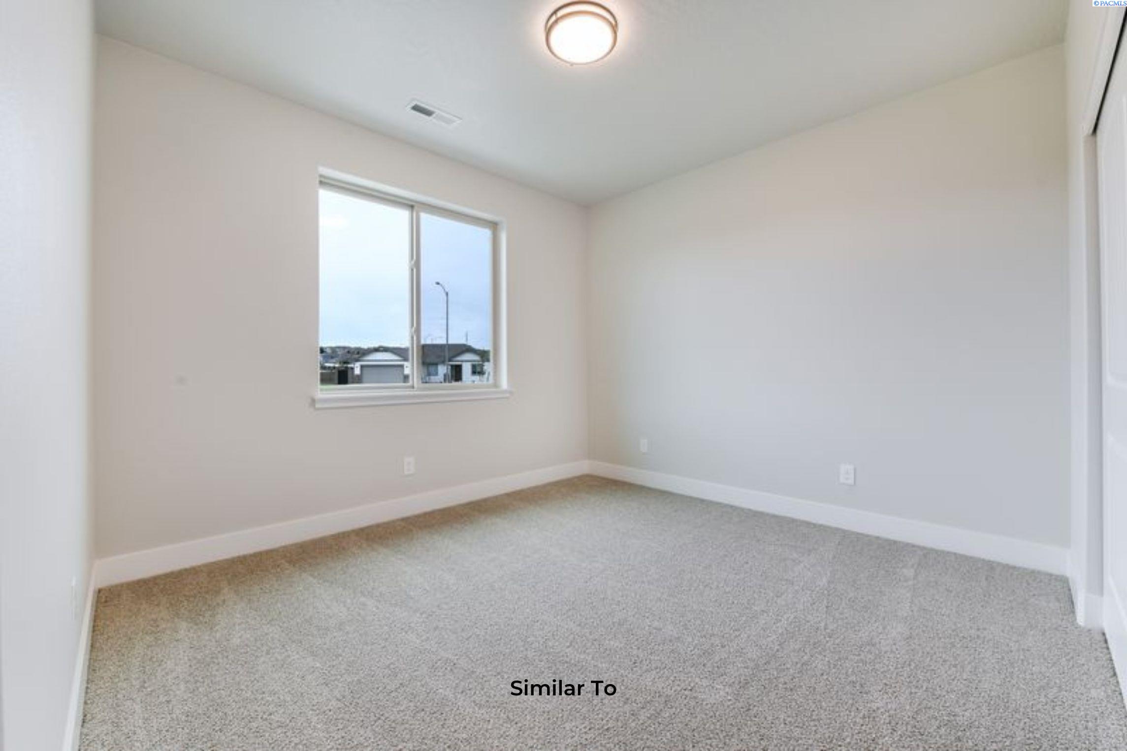 Kennewick, Washington, 99338, United States, 4 Bedrooms Bedrooms, ,2 BathroomsBathrooms,Residential,For Sale,1829366
