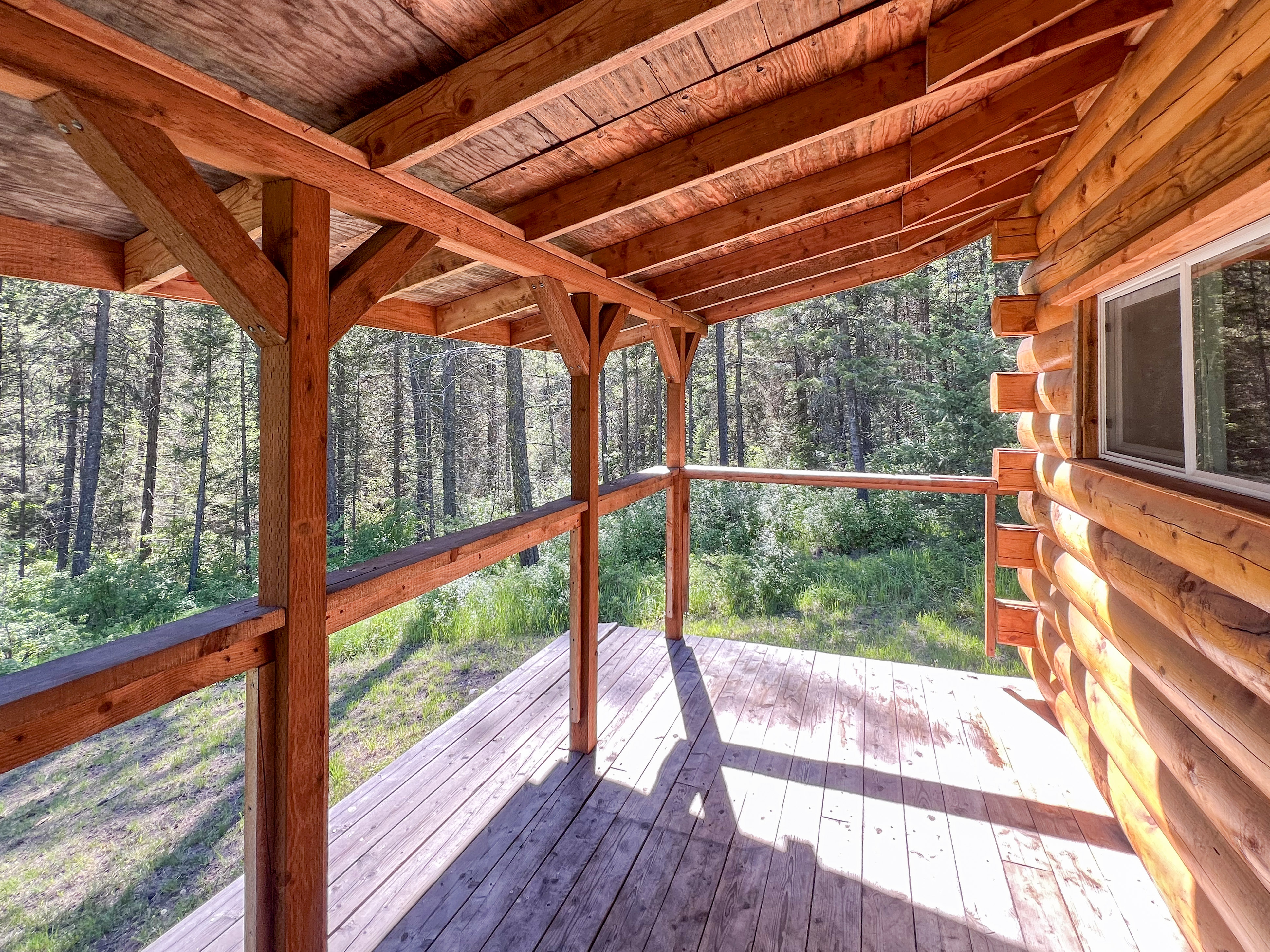 Colville, Washington, 99114, United States, 2 Bedrooms Bedrooms, ,2 BathroomsBathrooms,Residential,For Sale,1928739