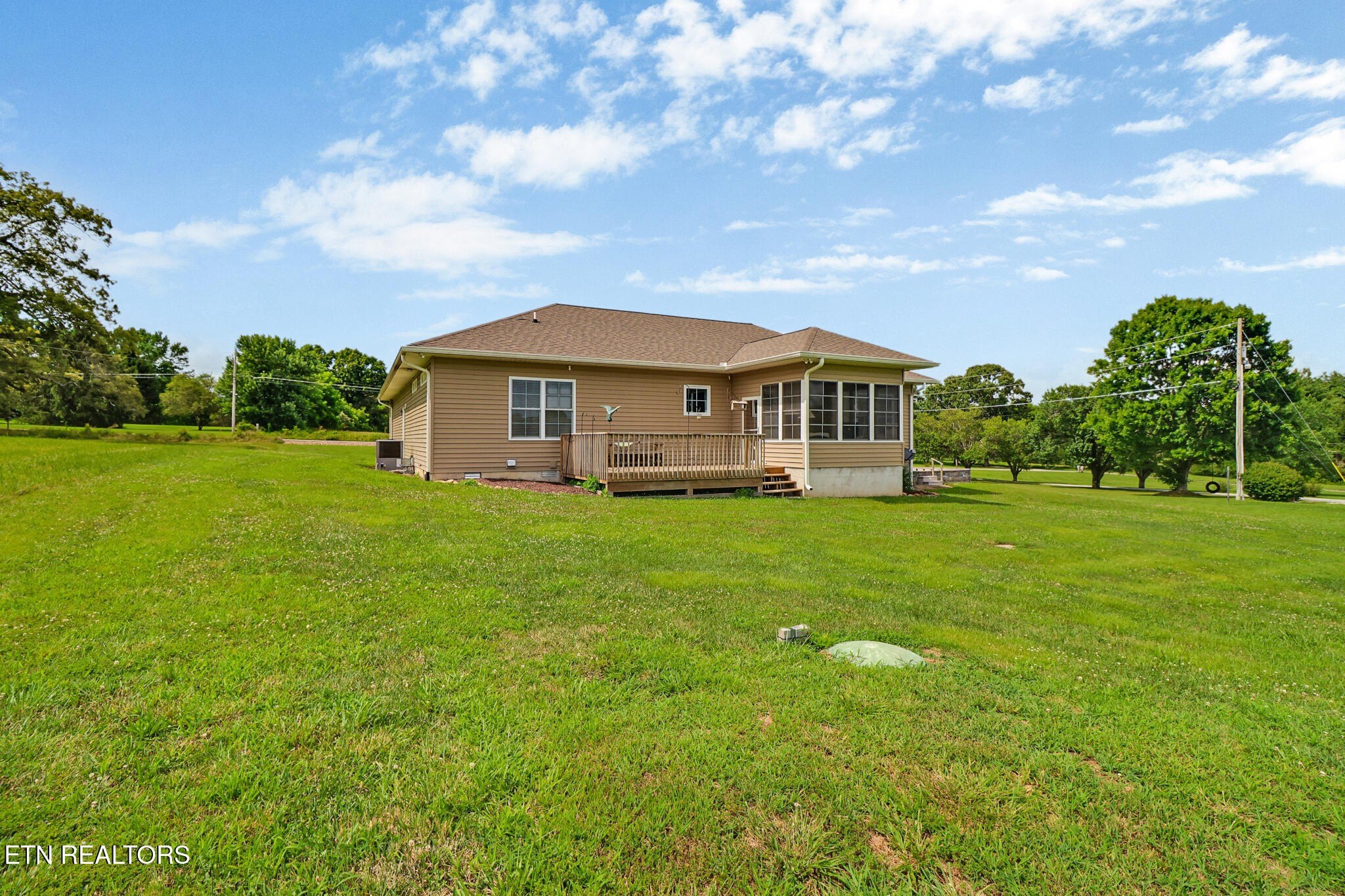 Crossville, Tennessee, 38555, United States, 3 Bedrooms Bedrooms, ,3 BathroomsBathrooms,Residential,For Sale,1921261