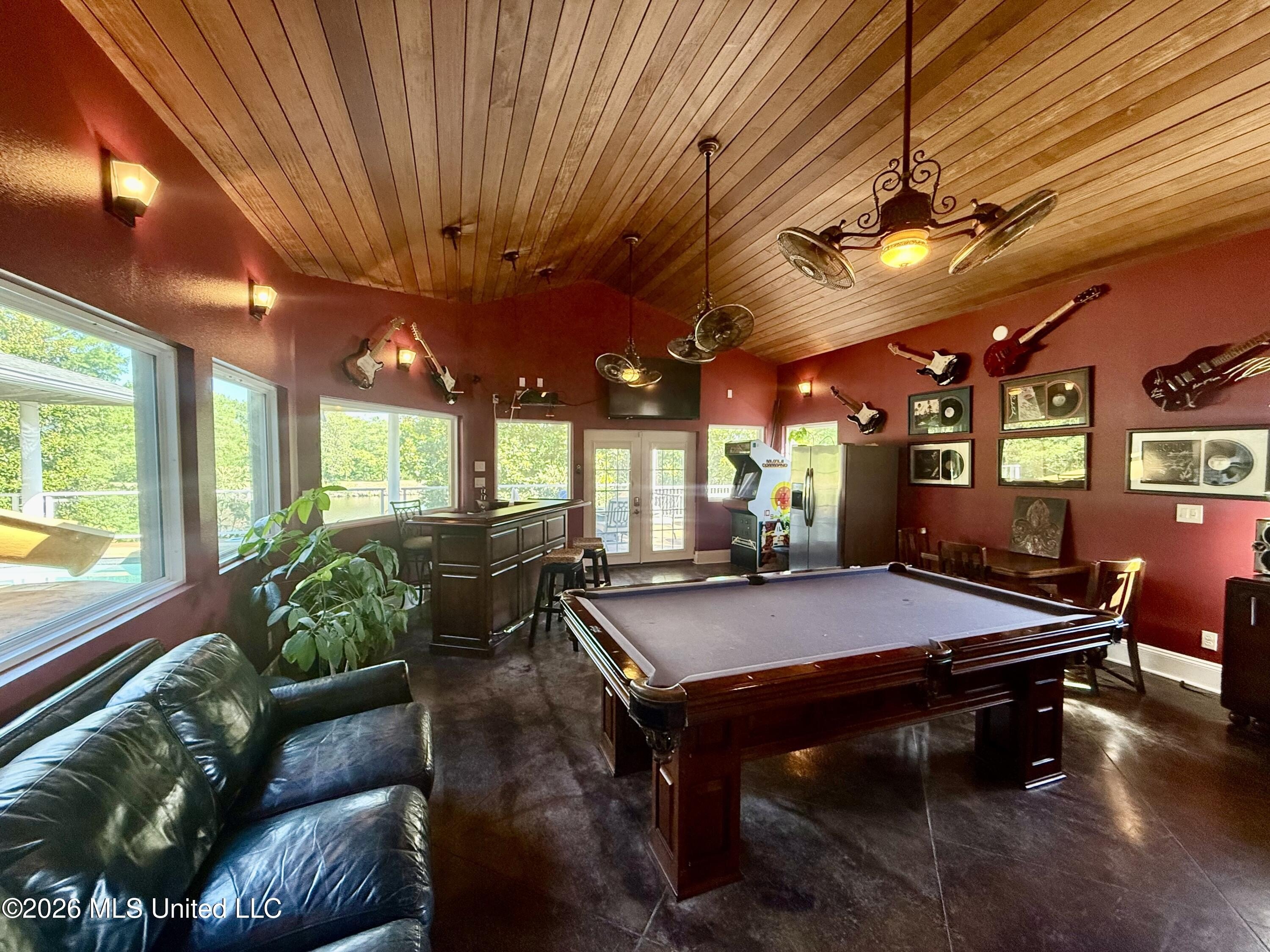 Biloxi, Mississippi, 39532, United States, 5 Bedrooms Bedrooms, ,5 BathroomsBathrooms,Residential,For Sale,2020619