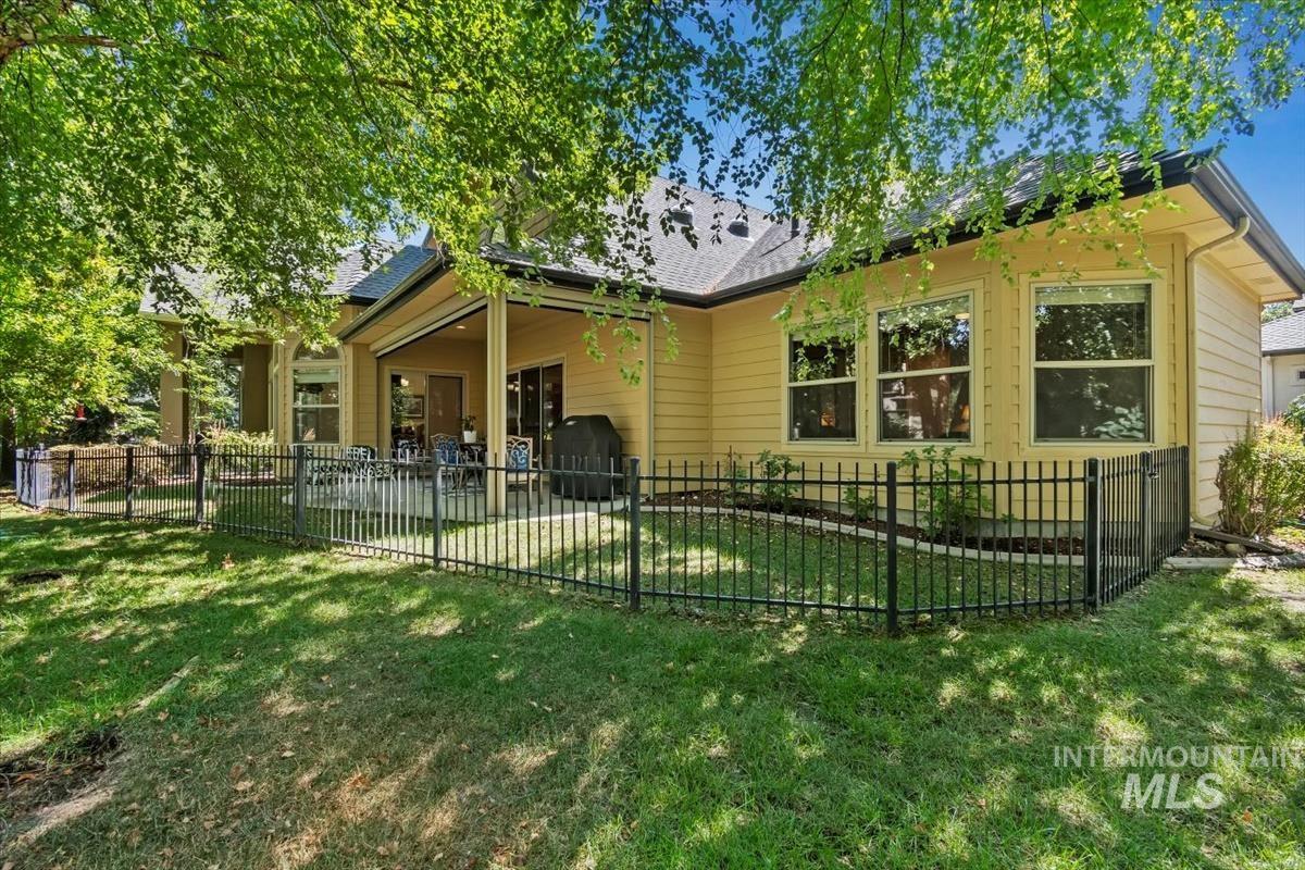 Eagle, Idaho, 83616-7135, United States, 4 Bedrooms Bedrooms, ,Residential,For Sale,1925898
