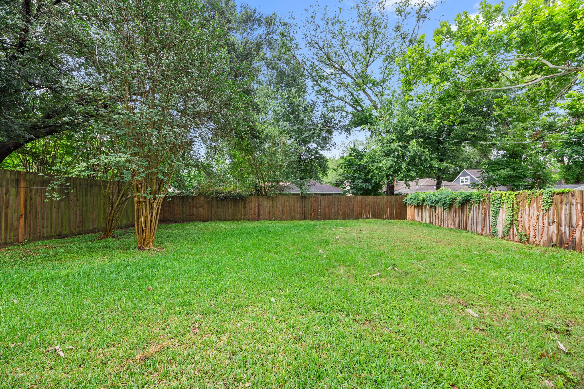  10647 Hazelhurst Drive - 物件實景