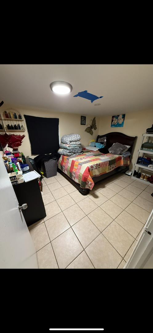 Chicago, Illinois, 60625, United States, 6 Bedrooms Bedrooms, ,Residential,For Sale,2006244