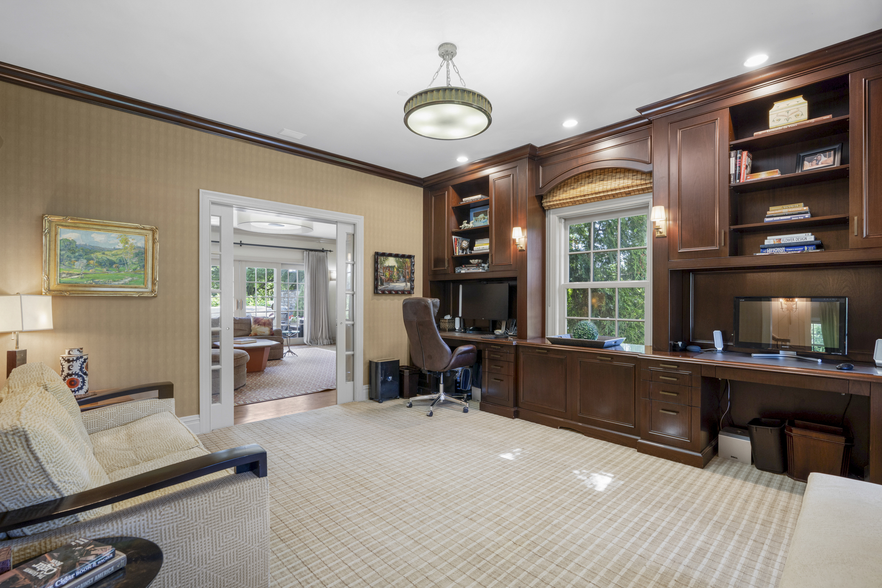  Elegant Larchmont Colonial - 物件實景