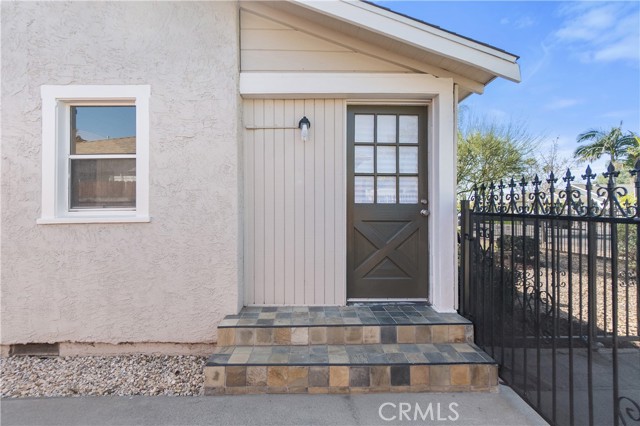 Azusa, California, 91702, United States, 2 Bedrooms Bedrooms, ,1 BathroomBathrooms,Residential,For Sale,1978077