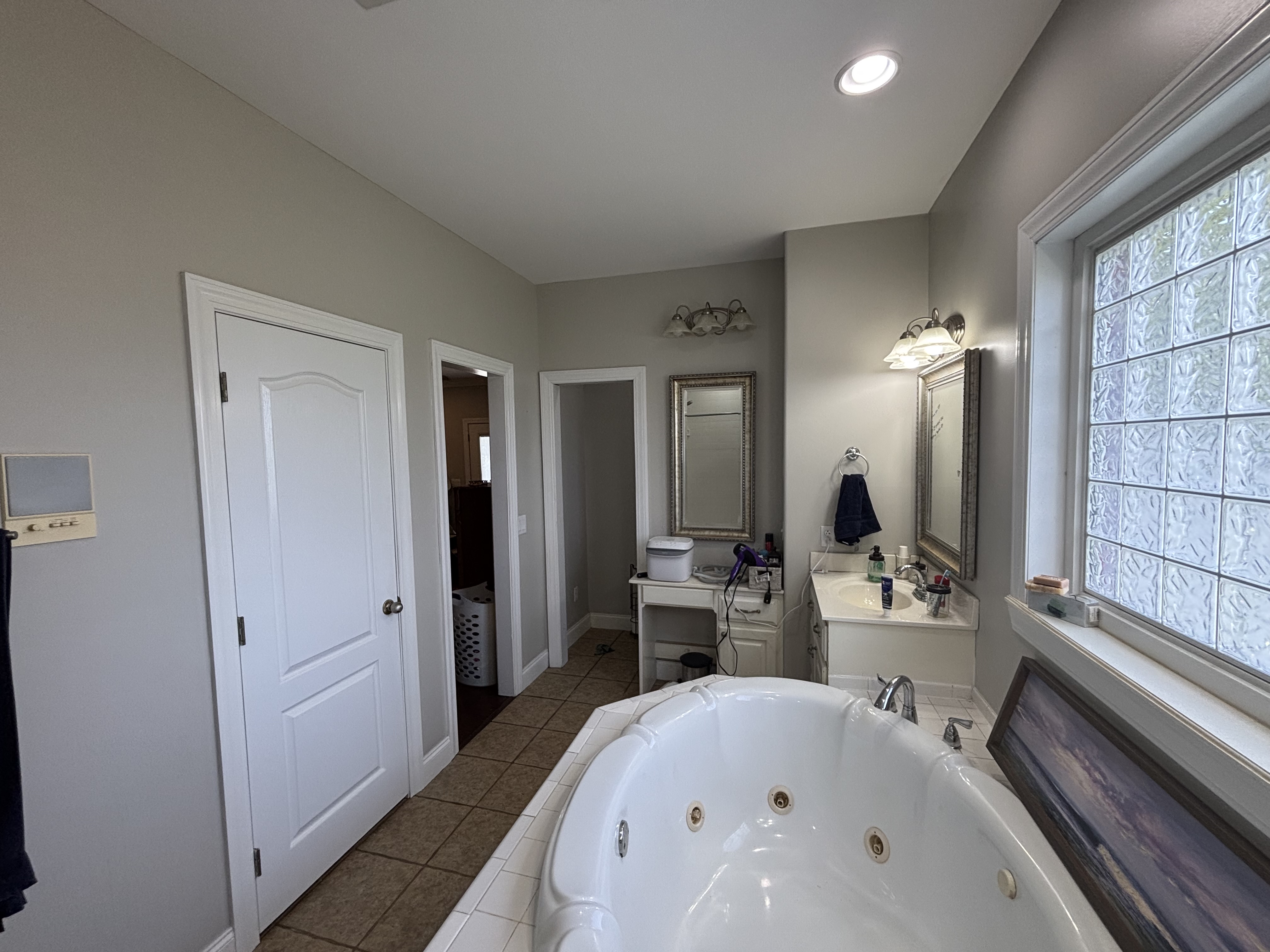 Algoma, Mississippi, 38863, United States, 4 Bedrooms Bedrooms, ,2 BathroomsBathrooms,Residential,For Sale,1928744