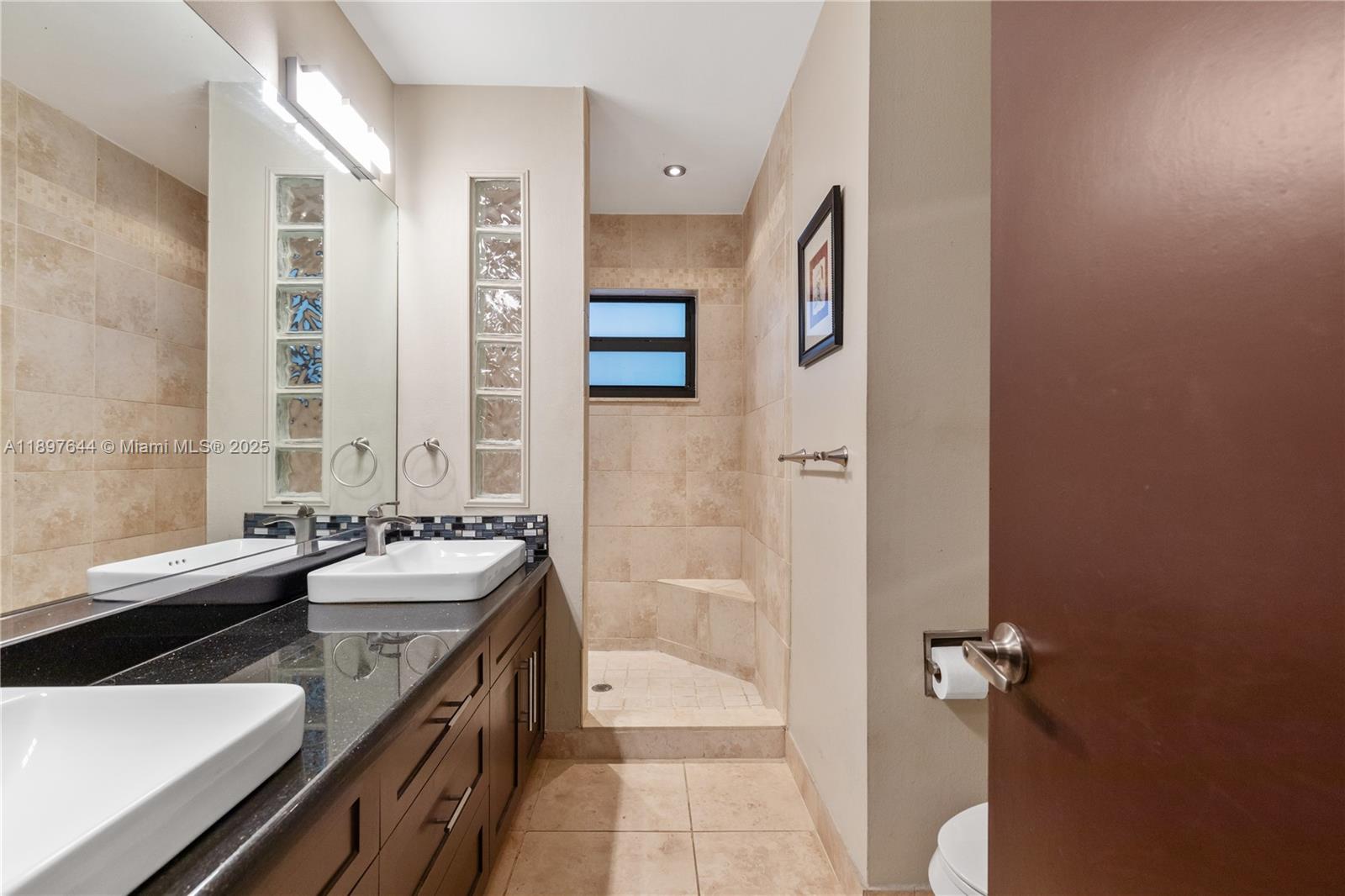 Palmetto Bay, Florida, 33157, United States, 4 Bedrooms Bedrooms, ,4 BathroomsBathrooms,Residential,For Sale,1966916