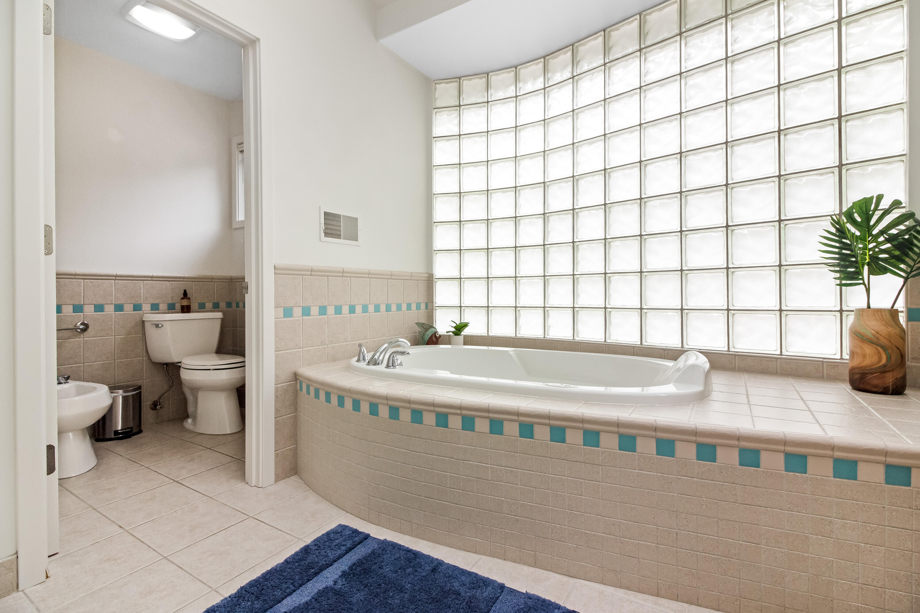 Saugatuck, Michigan, 49453, United States, 3 Bedrooms Bedrooms, ,3 BathroomsBathrooms,Residential,For Sale,1904374