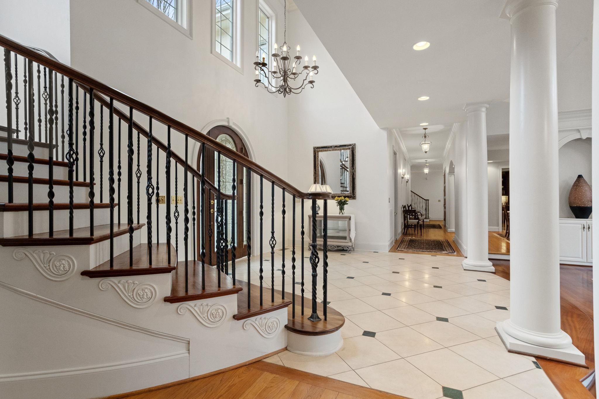 Spartanburg, South Carolina, 29301, United States, 5 Bedrooms Bedrooms, ,7 BathroomsBathrooms,Residential,For Sale,2008167