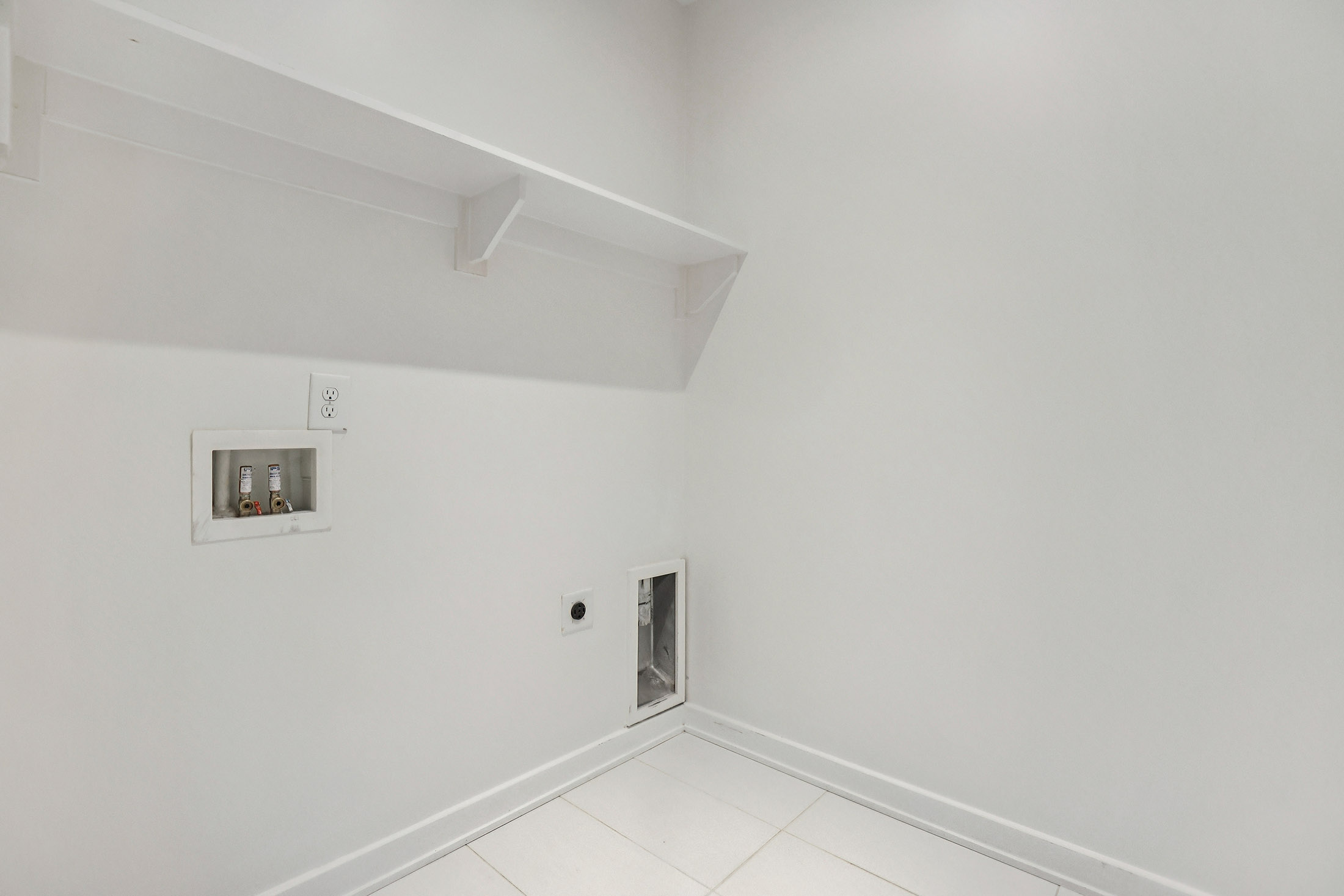  Elegant Brownstone-style Townhome in Gated Community in the Heart of Brookhaven - 物件實景