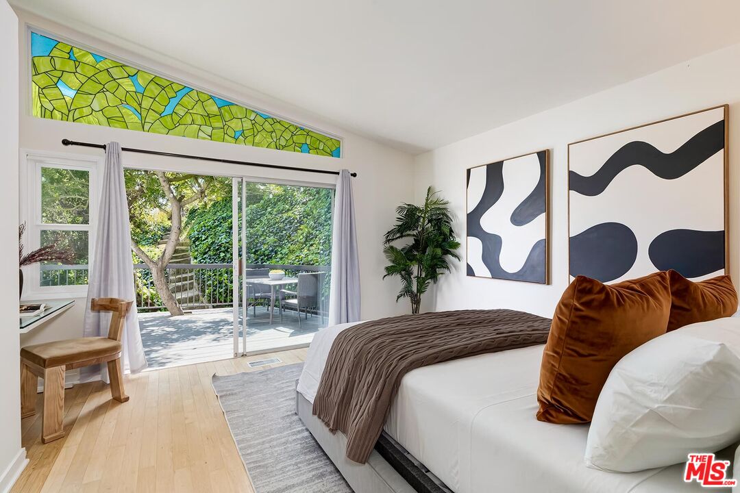 2275 Betty Ln, Beverly Hills, California, 90210, United States, 3 Bedrooms Bedrooms, ,3 BathroomsBathrooms,Residential,For Sale,2275 Betty Ln,1498020