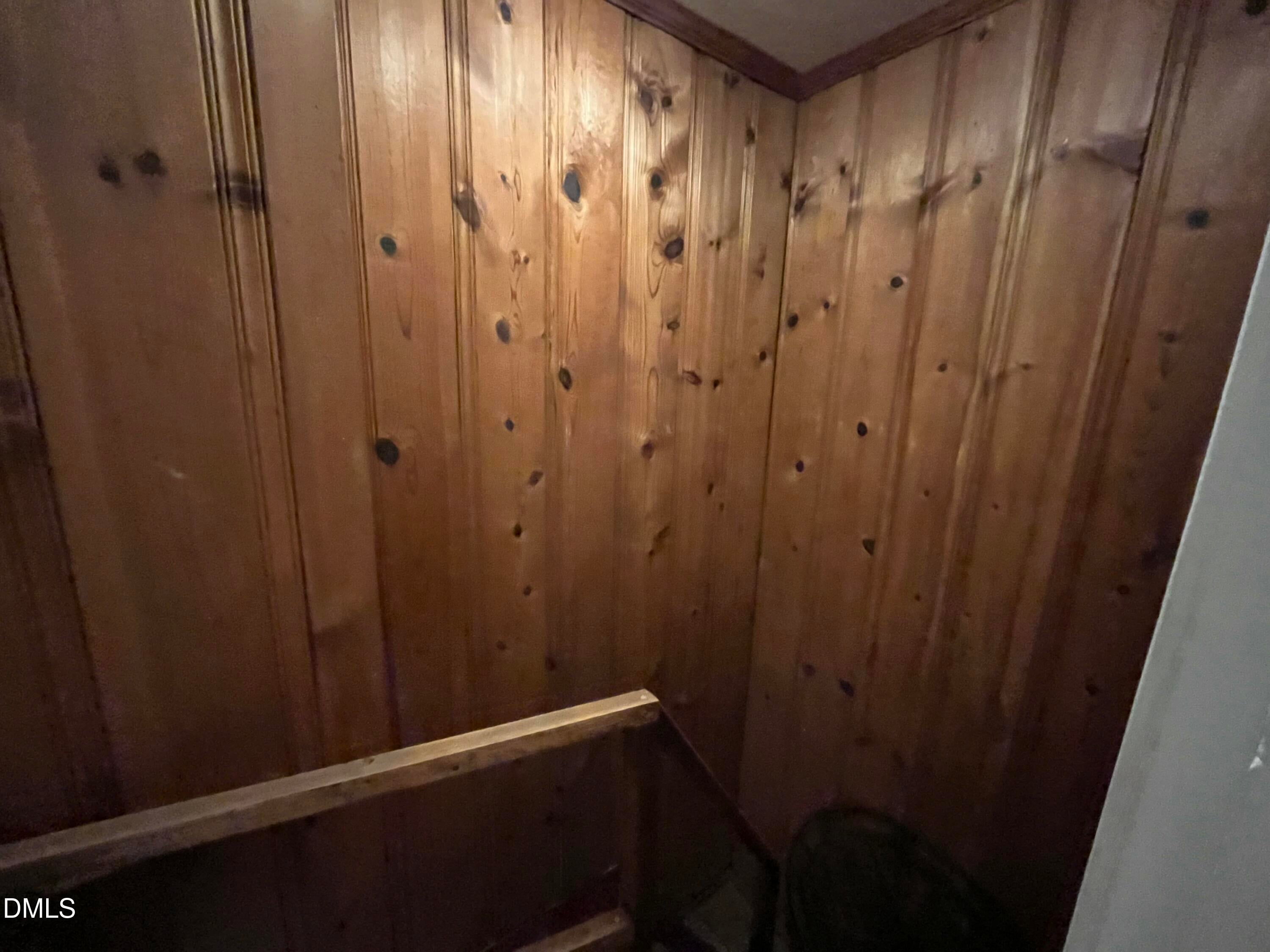 Burlington, North Carolina, 27215, United States, 6 Bedrooms Bedrooms, ,5 BathroomsBathrooms,Residential,For Sale,1999831