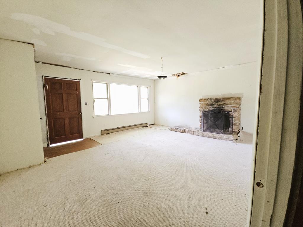 Brookneal, Virginia, 24528, United States, 2 Bedrooms Bedrooms, ,2 BathroomsBathrooms,Residential,For Sale,1927692