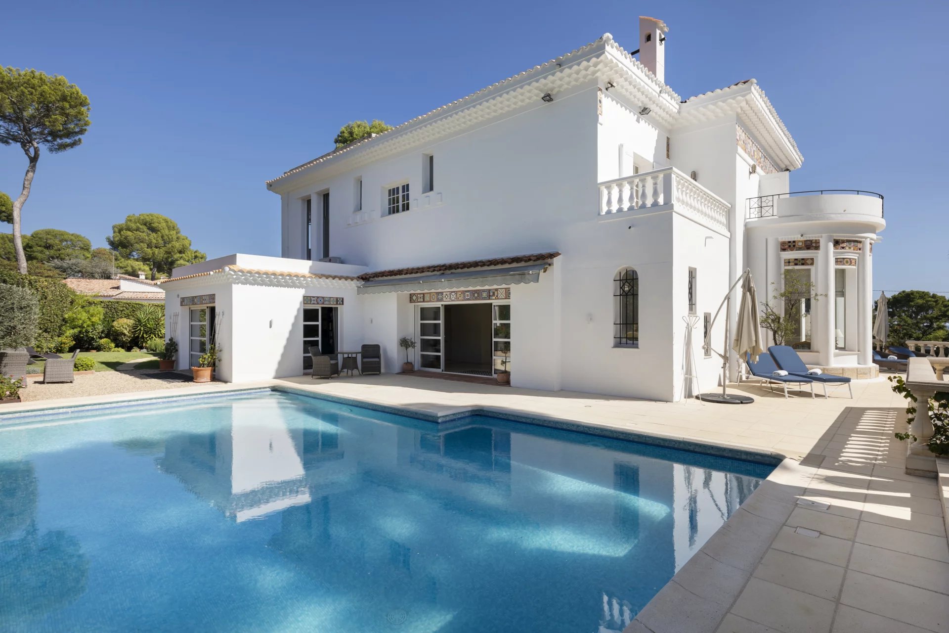 Antibes, Provence-Alpes-Côte d?Azur, 06600, FR, 6 Bedrooms Bedrooms, ,1 BathroomBathrooms,Residential,For Sale,1413850