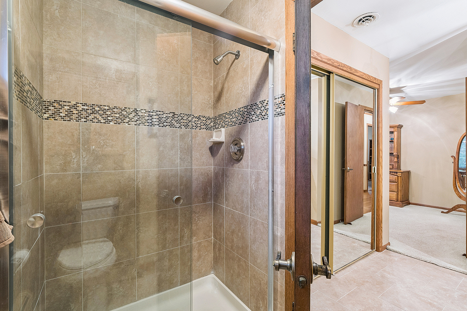 Orland Park, Illinois, 60462, United States, 4 Bedrooms Bedrooms, ,3 BathroomsBathrooms,Residential,For Sale,1865002