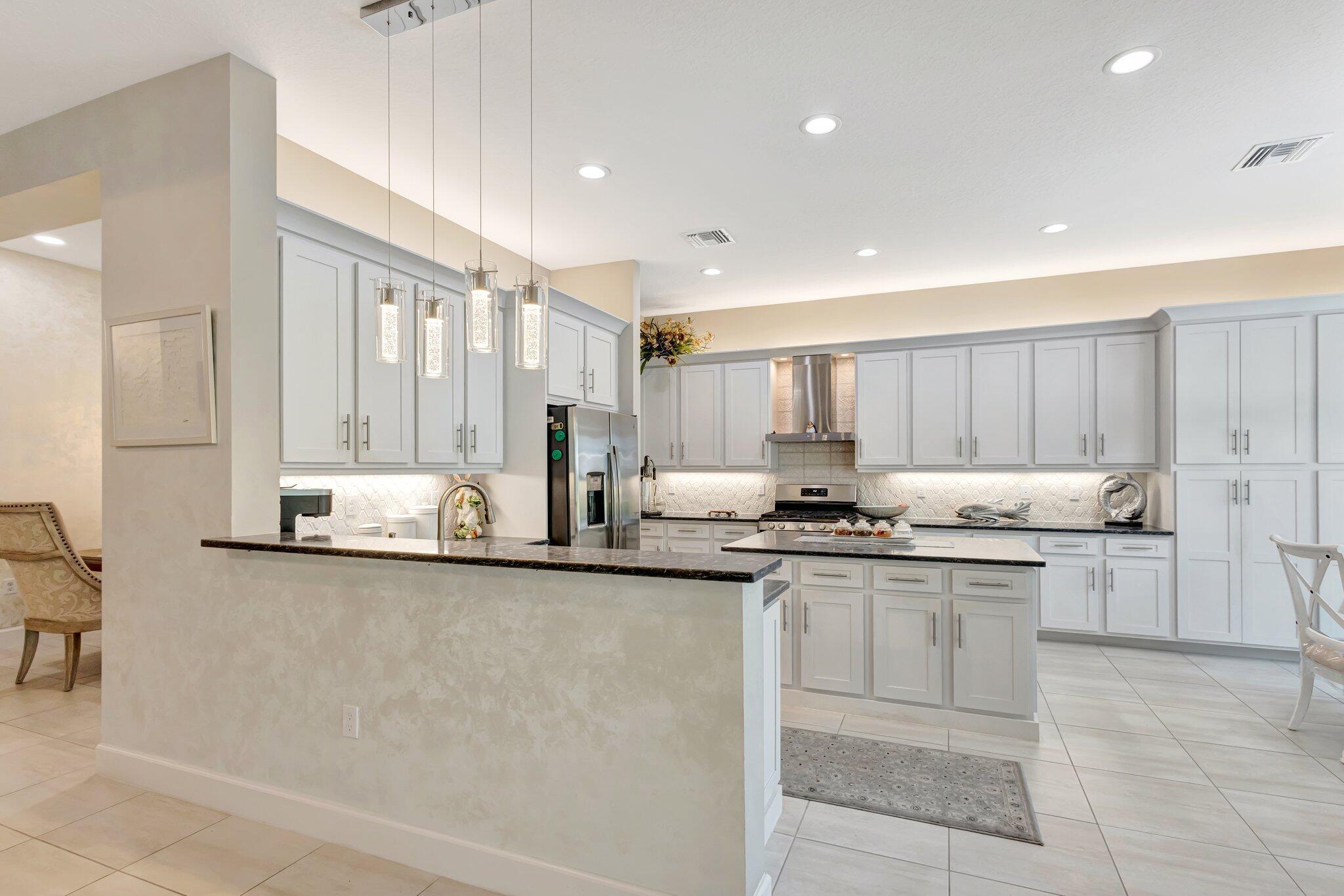 Port St Lucie, Florida, 34987, United States, 3 Bedrooms Bedrooms, ,4 BathroomsBathrooms,Residential,For Sale,1980849