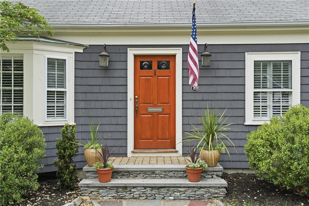Warren, Rhode Island, 02885, United States, 2 Bedrooms Bedrooms, ,3 BathroomsBathrooms,Residential,For Sale,2048130