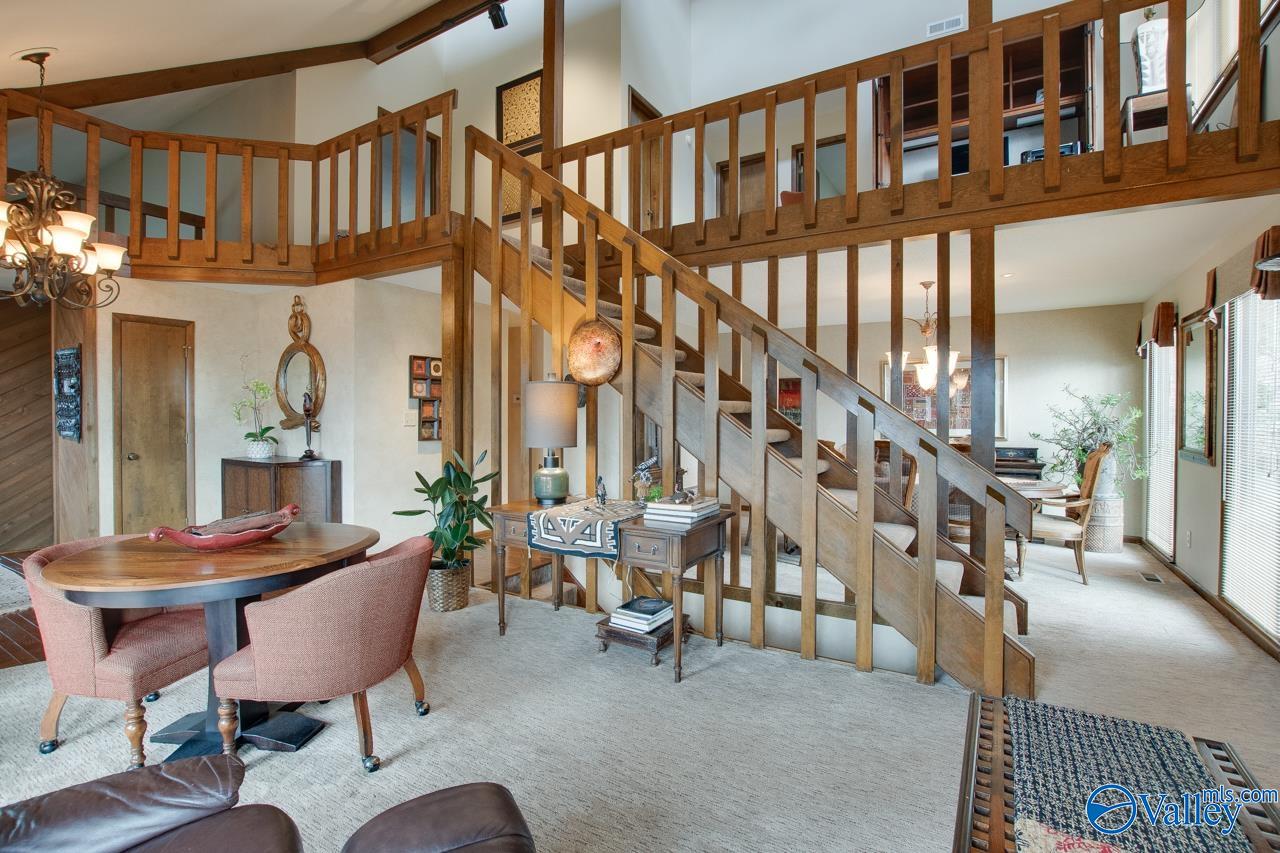 Huntsville, Alabama, 35802, United States, 4 Bedrooms Bedrooms, ,3 BathroomsBathrooms,Residential,For Sale,1996738