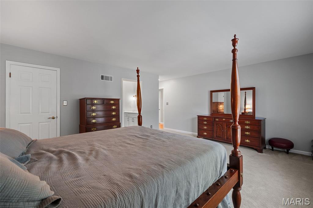 Chesterfield, Missouri, 63017, United States, ,Residential,For Sale,1941013