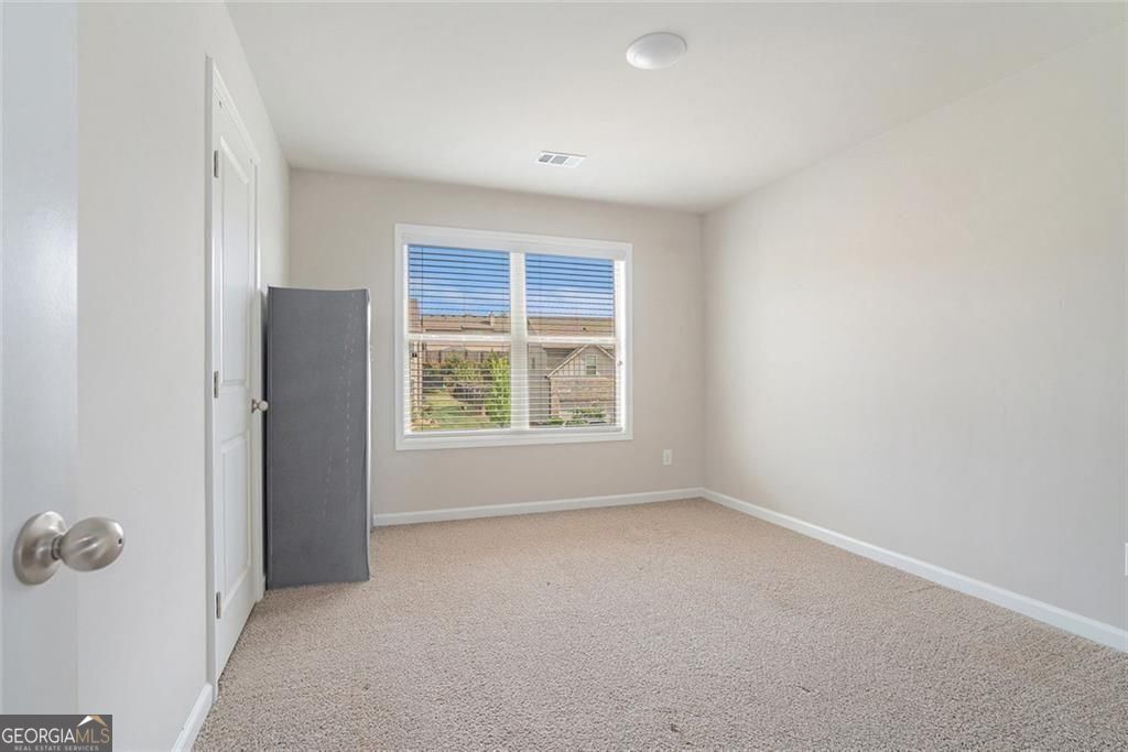 Auburn, Georgia, 30011, United States, 5 Bedrooms Bedrooms, ,3 BathroomsBathrooms,Residential,For Sale,1858924