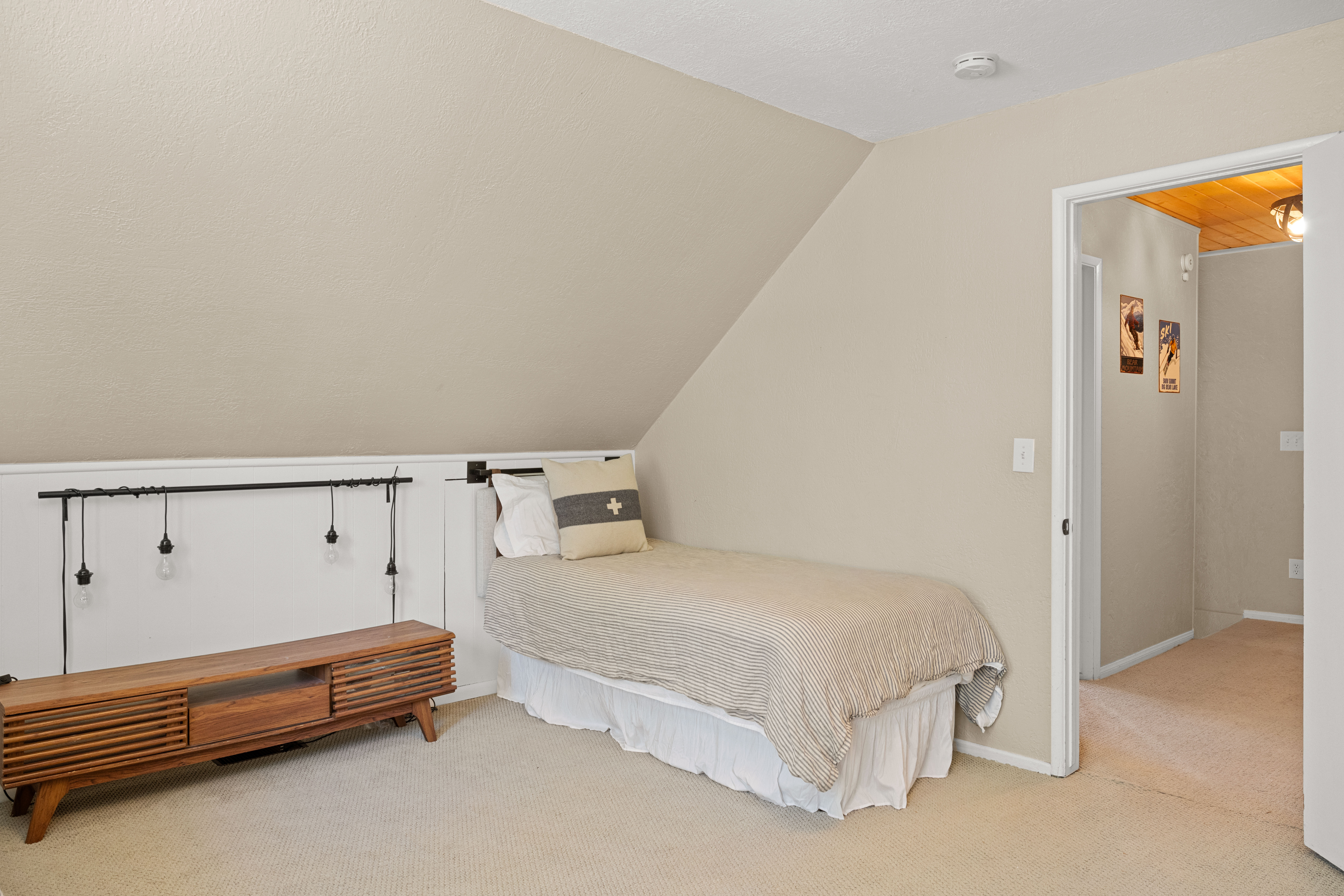  41656 Mcwhinney Lane, Big Bear Lake, CA 92315 - 物件實景