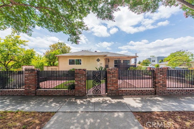 Anaheim, California, 92805, United States, 3 Bedrooms Bedrooms, ,Residential,For Sale,2048716