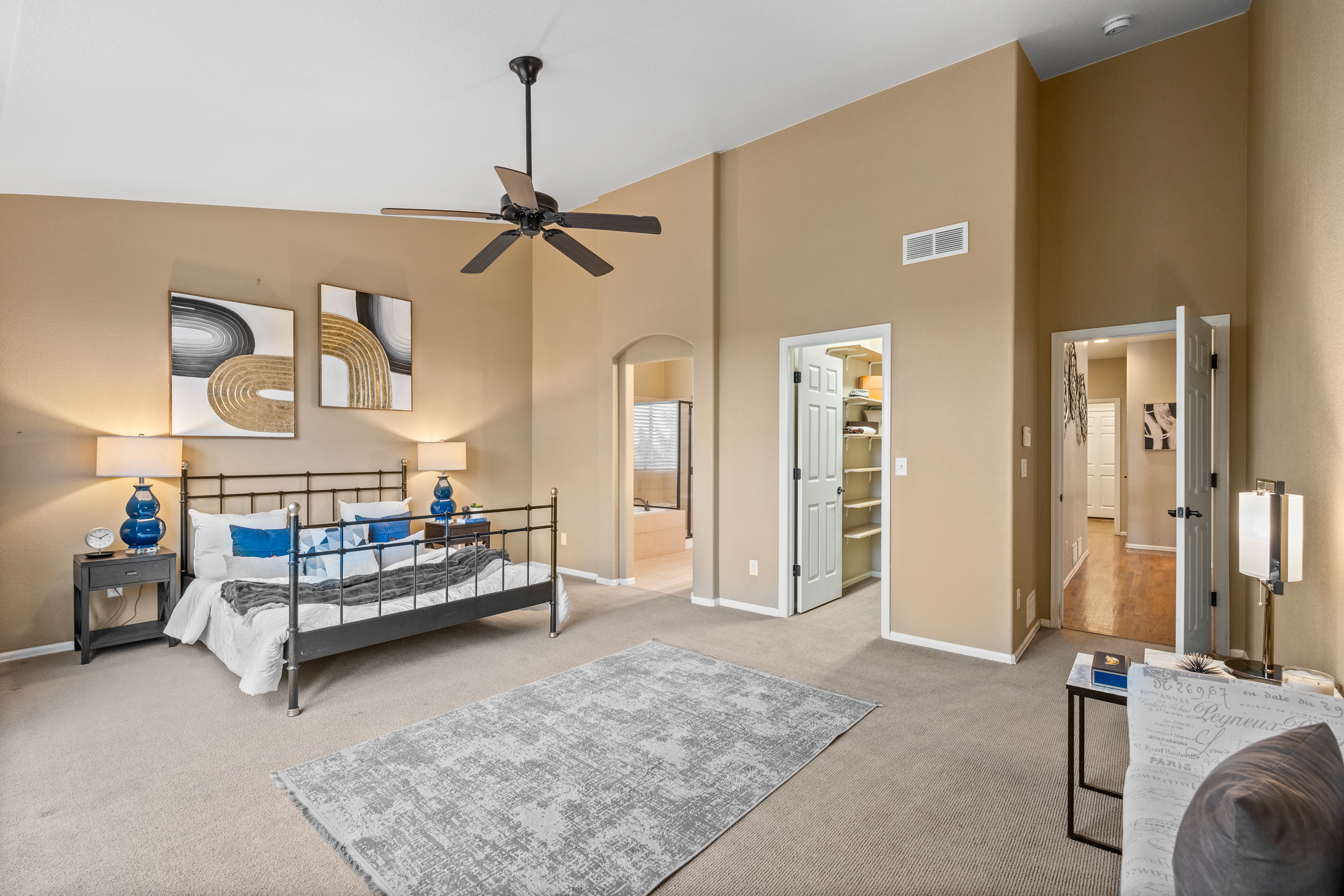  Experience elevated Colorado living in this exceptional ranch-style home. - 物件實景