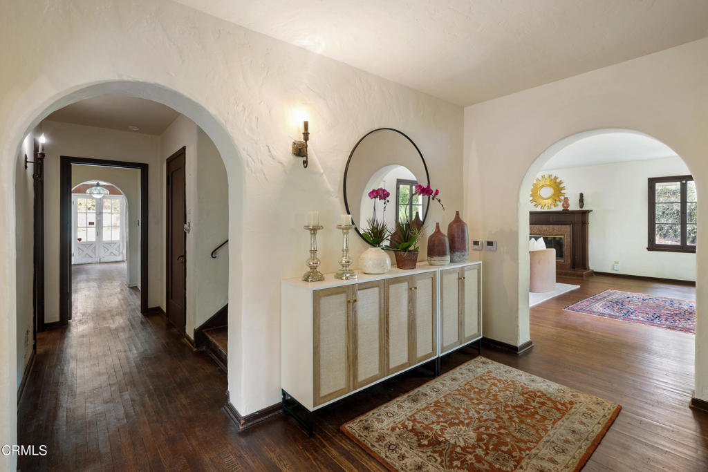 Pasadena, California, 91103, United States, 6 Bedrooms Bedrooms, ,3 BathroomsBathrooms,Residential,For Sale,1950732