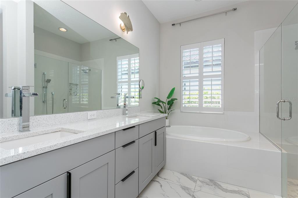 Nokomis, Florida, 34275, United States, 2 Bedrooms Bedrooms, ,2 BathroomsBathrooms,Residential,For Sale,1917205