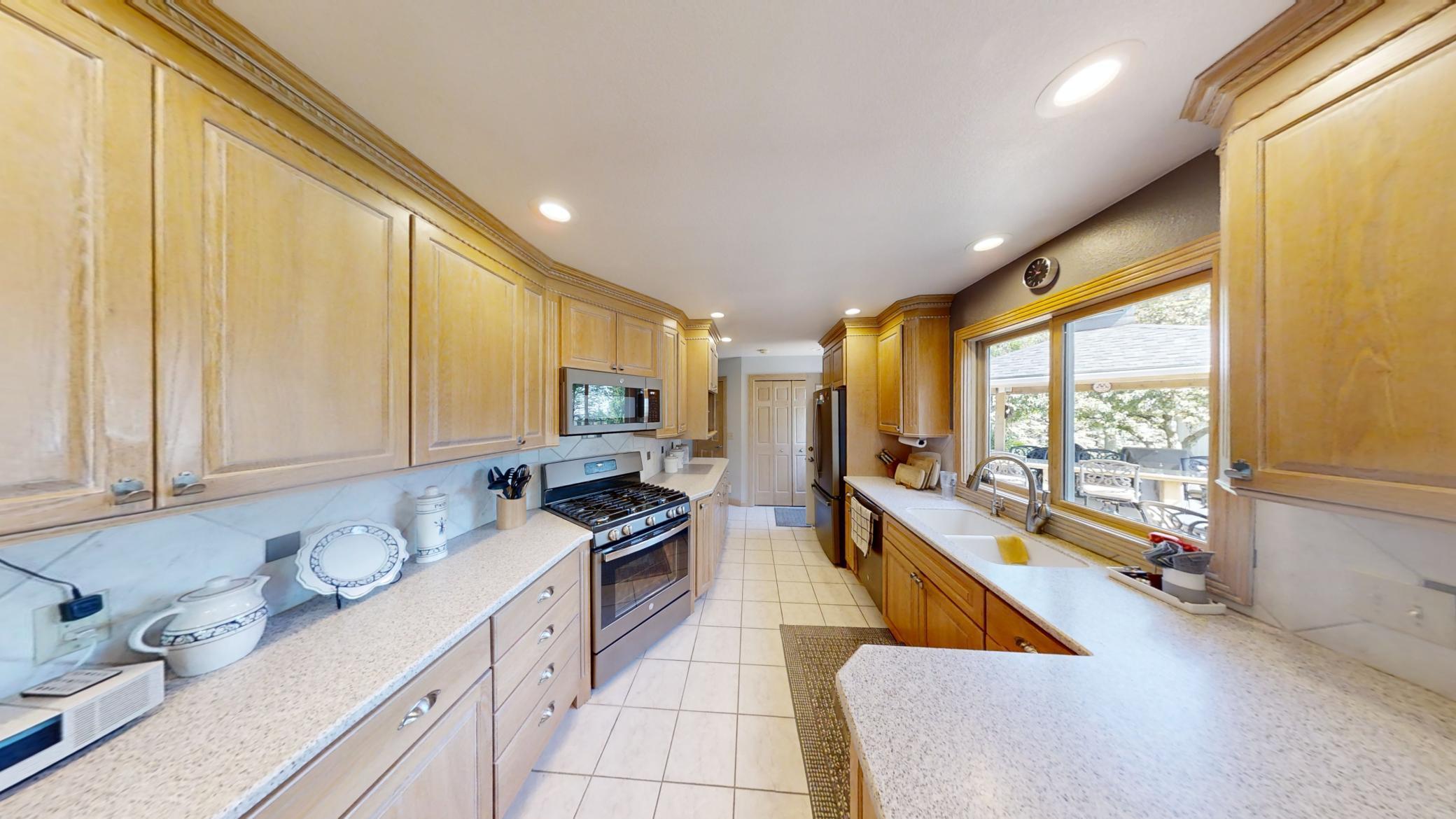 Alden, Minnesota, 56009, United States, 4 Bedrooms Bedrooms, ,1 BathroomBathrooms,Residential,For Sale,1920327