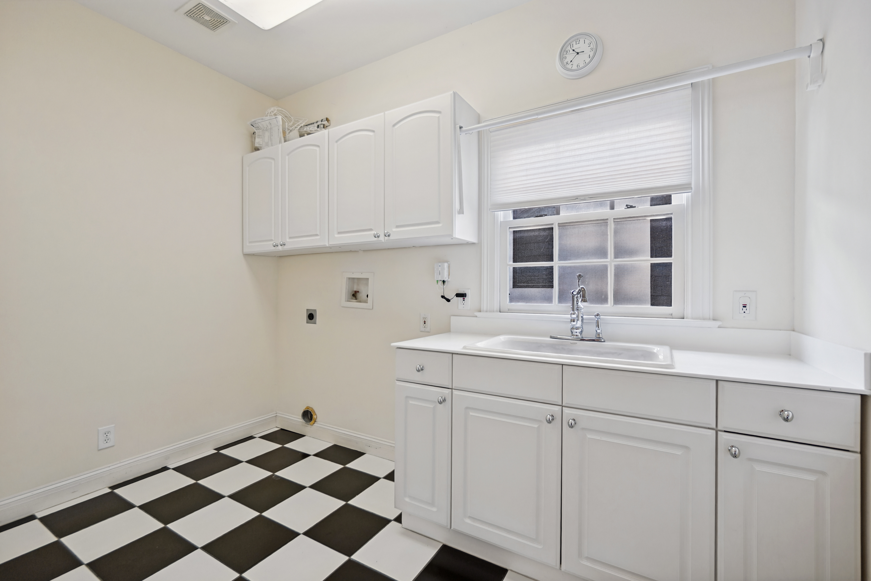  Updated Classic In Coveted West Highland Park - 物件實景