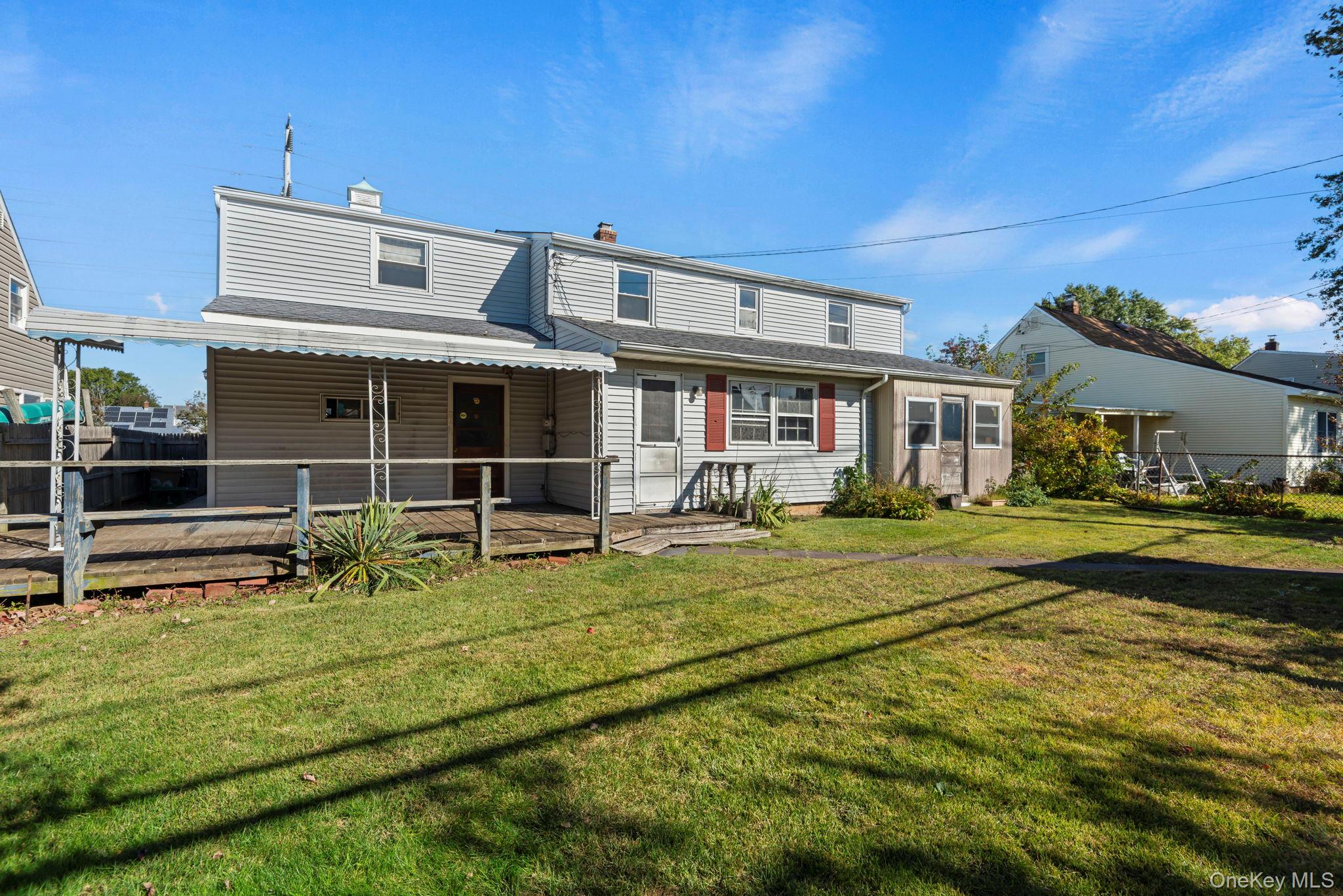 Hickory Ln, Levittown, NY 11756 #1