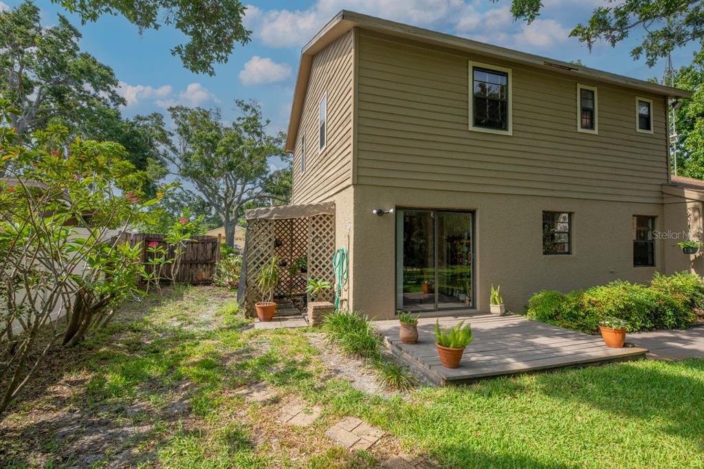 Largo, Florida, 33773, United States, 3 Bedrooms Bedrooms, ,3 BathroomsBathrooms,Residential,For Sale,1839107